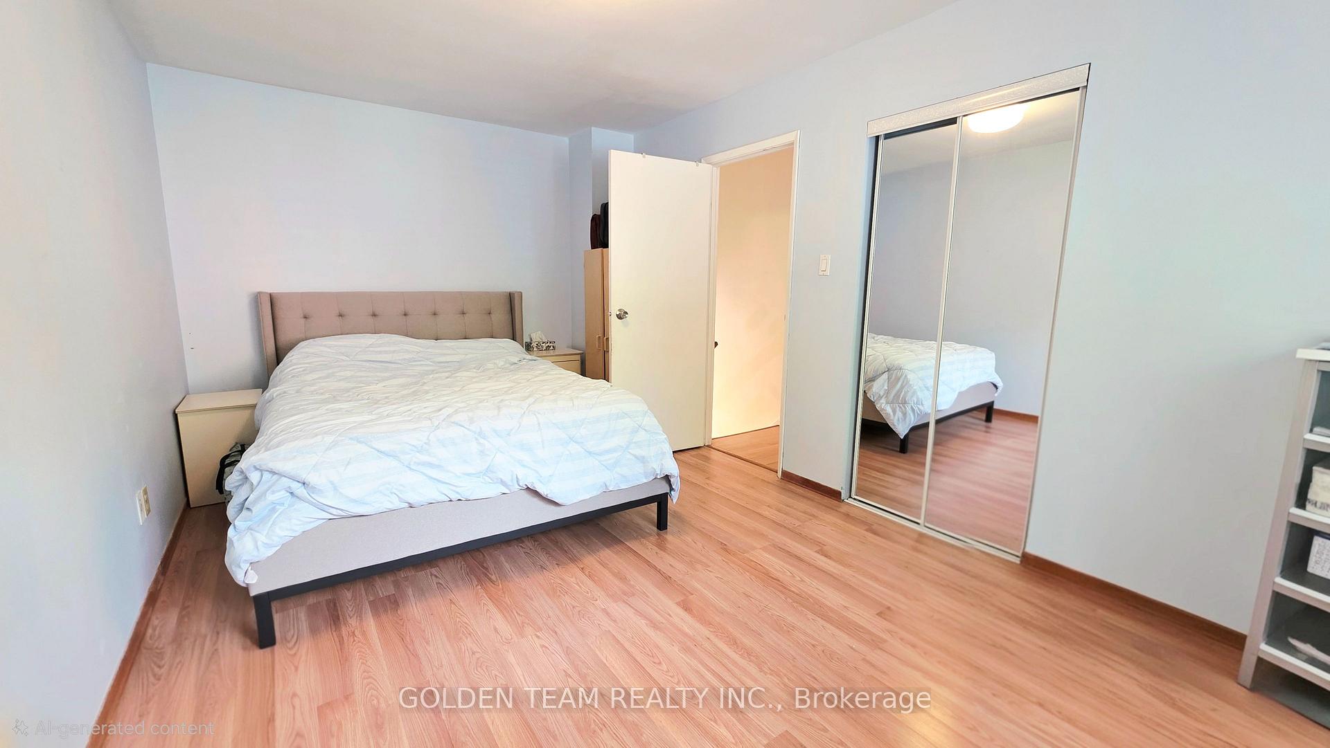 Photo 32 of 44 Cobbler Crescent, North York, Black Creek — HOMEH