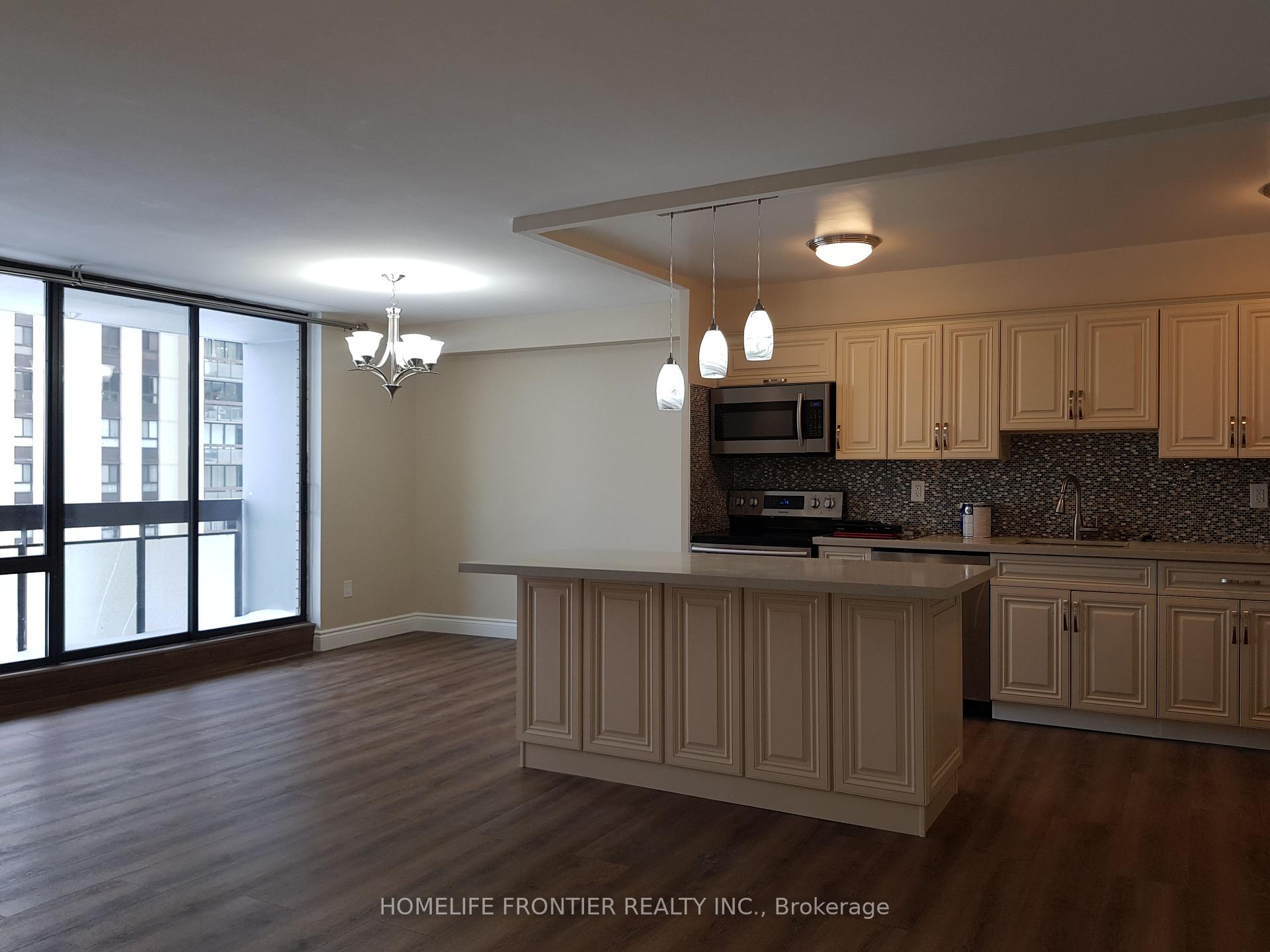 Photo 2 of Unit 914, 177 Linus Road, North York, Don Valley Village — HOMEH