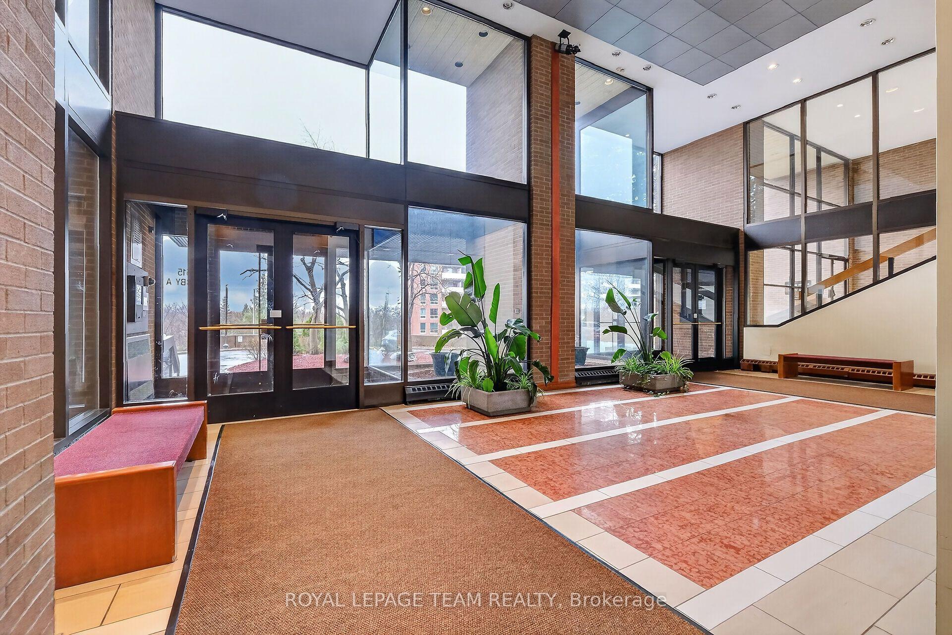 Photo 4 of Unit 2012, 515 St Laurent Boulevard, Ottawa, Viscount Alexander Park — HOMEH