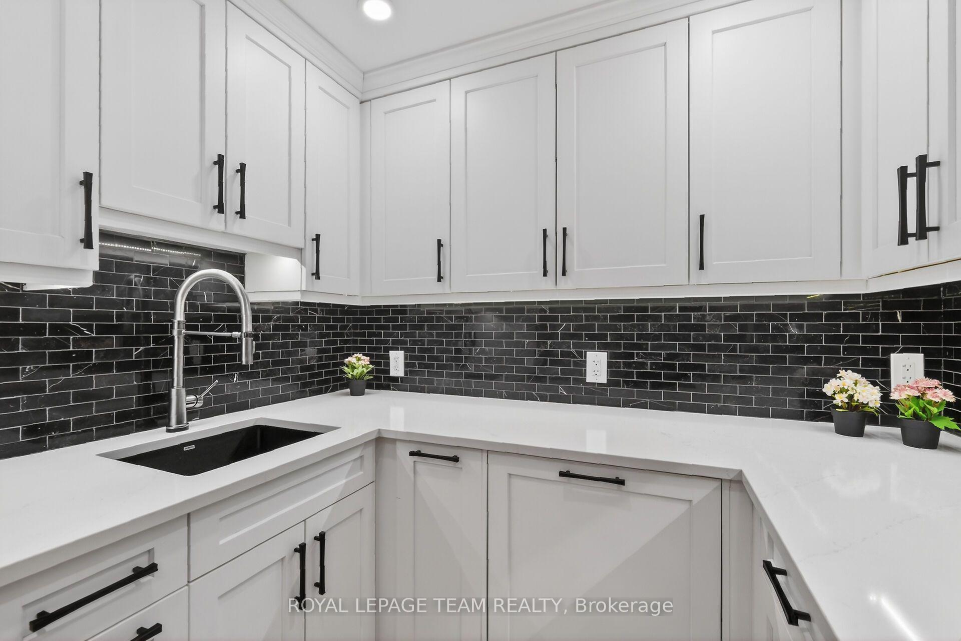 Photo 8 of Unit 2012, 515 St Laurent Boulevard, Ottawa, Viscount Alexander Park — HOMEH