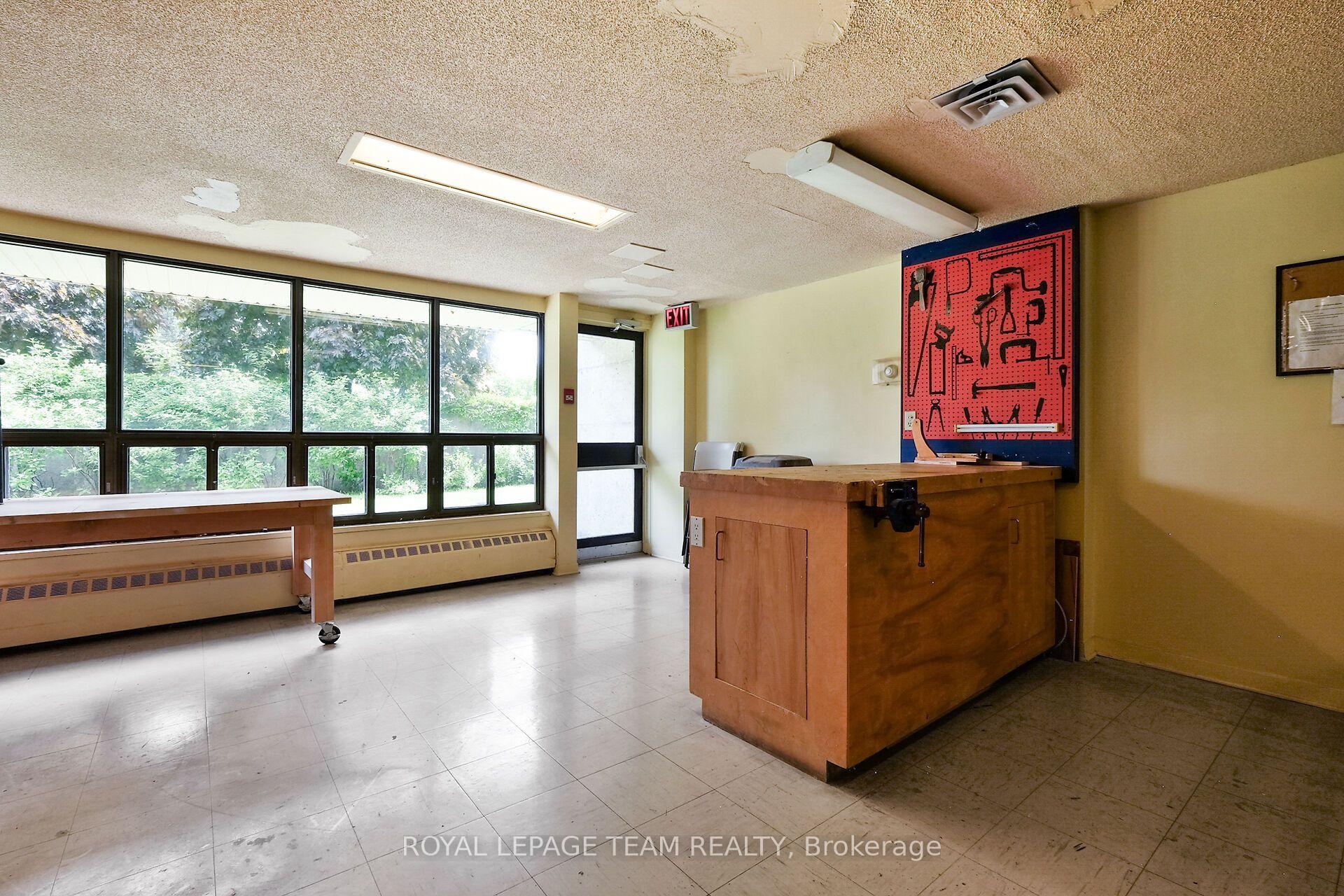 Photo 34 of Unit 2012, 515 St Laurent Boulevard, Ottawa, Viscount Alexander Park — HOMEH