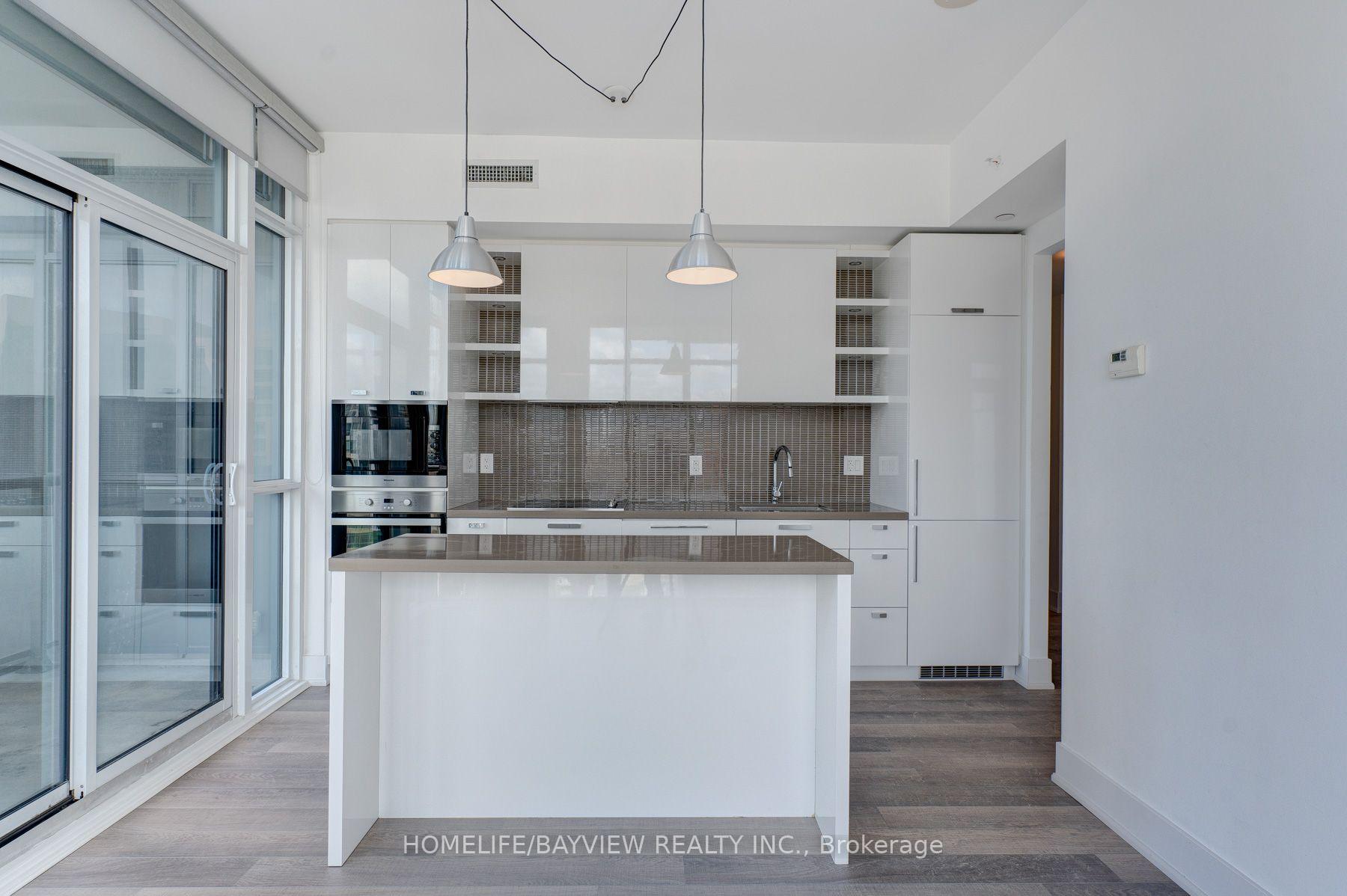 Photo 15 of Unit 703, 32 Davenport Road, Toronto, The Annex — HOMEH
