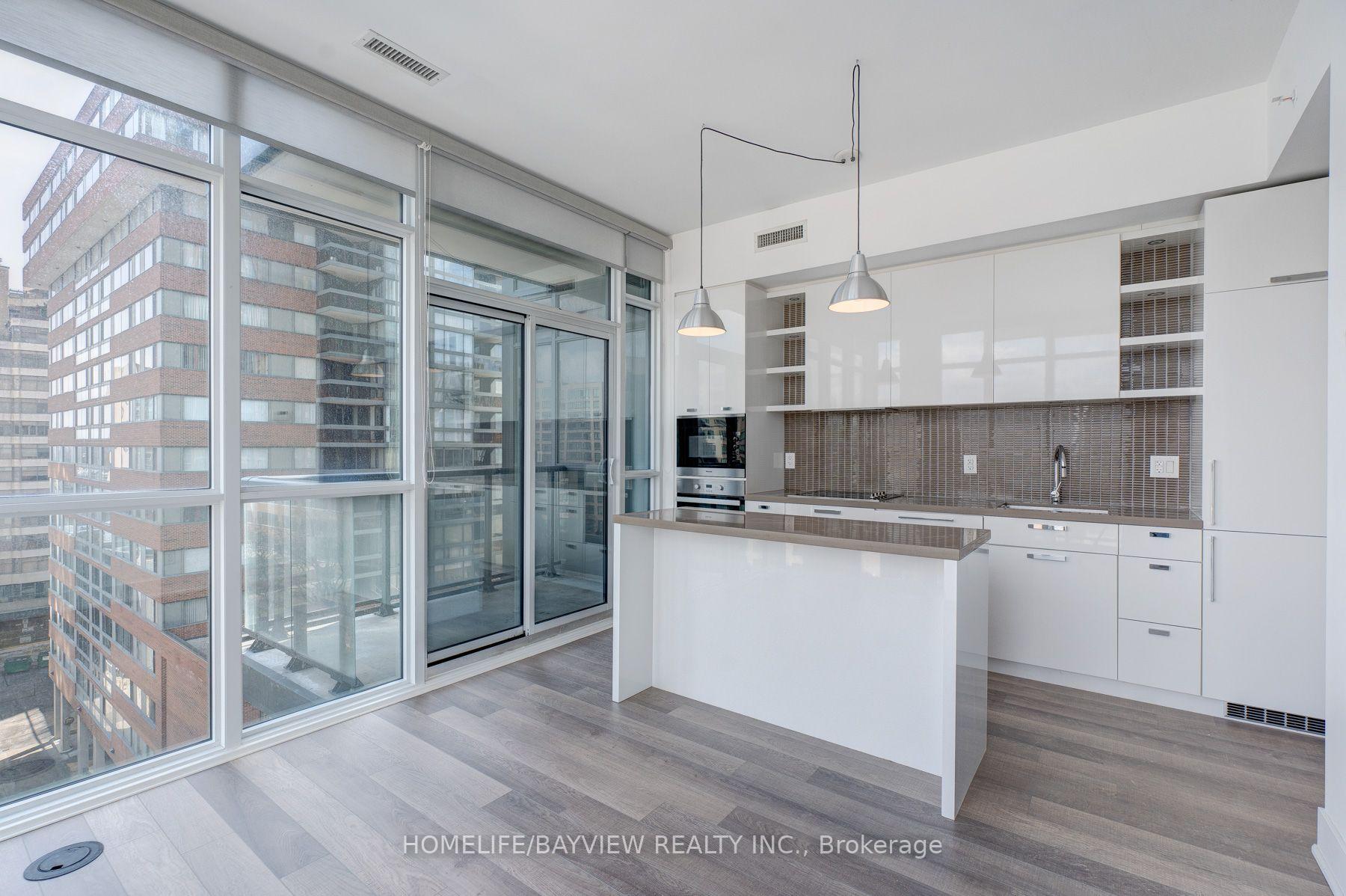 Photo 16 of Unit 703, 32 Davenport Road, Toronto, The Annex — HOMEH