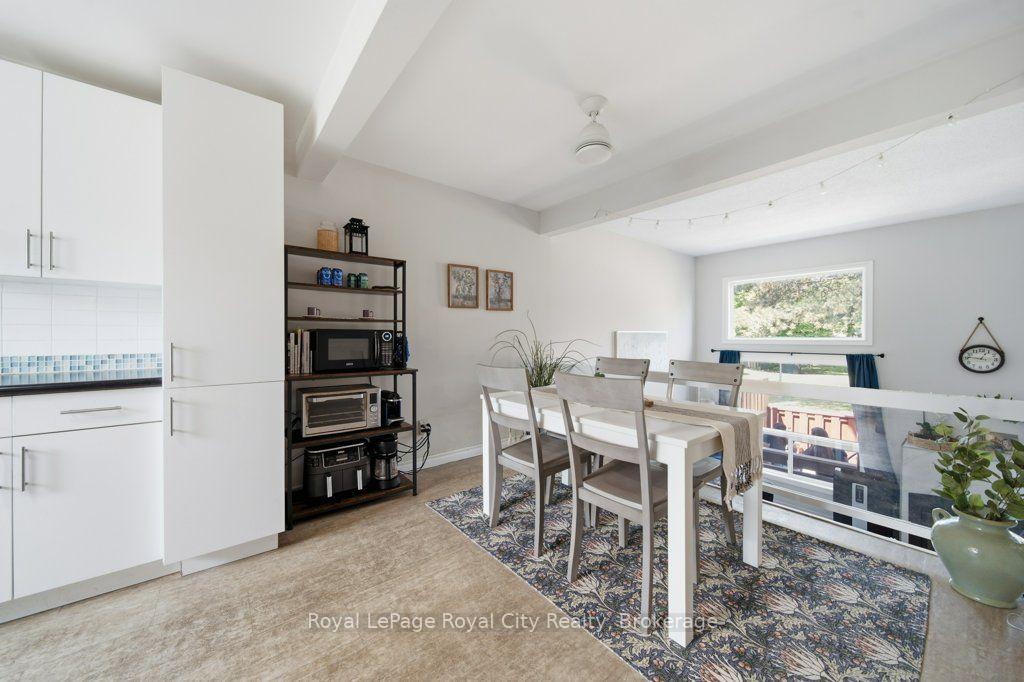 Photo 9 of Unit 31, 35 Rhonda Road, Guelph, Willow West/Sugarbush/West Acres — HOMEH