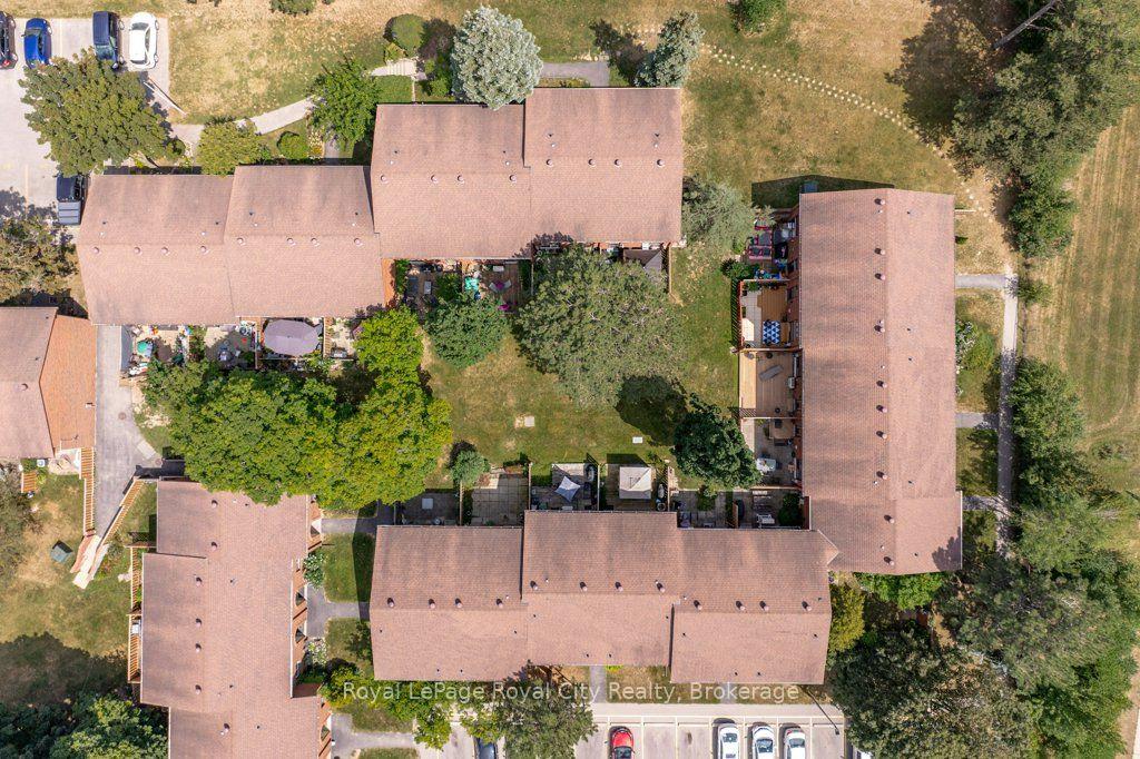 Photo 42 of Unit 31, 35 Rhonda Road, Guelph, Willow West/Sugarbush/West Acres — HOMEH