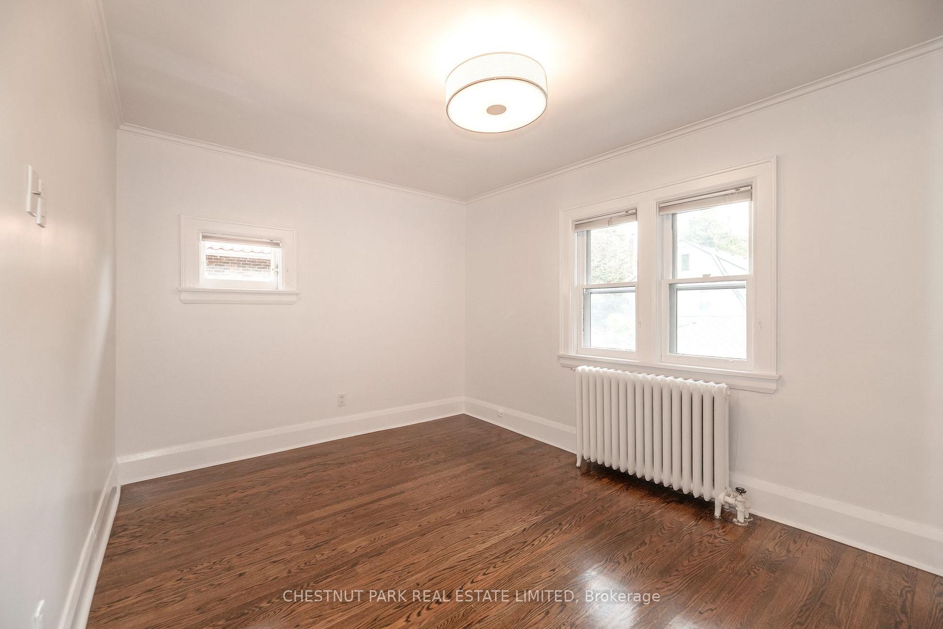 Photo 12 of Unit Upper, 11 Rose Park Crescent, Toronto, Rosedale-Moore Park — HOMEH