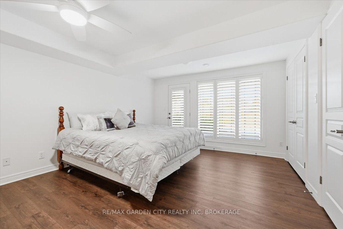 Photo 34 of 38 Addison Drive, St. Catharines, Rykert/Vansickle — HOMEH