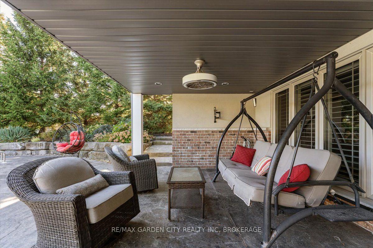 Photo 40 of 38 Addison Drive, St. Catharines, Rykert/Vansickle — HOMEH