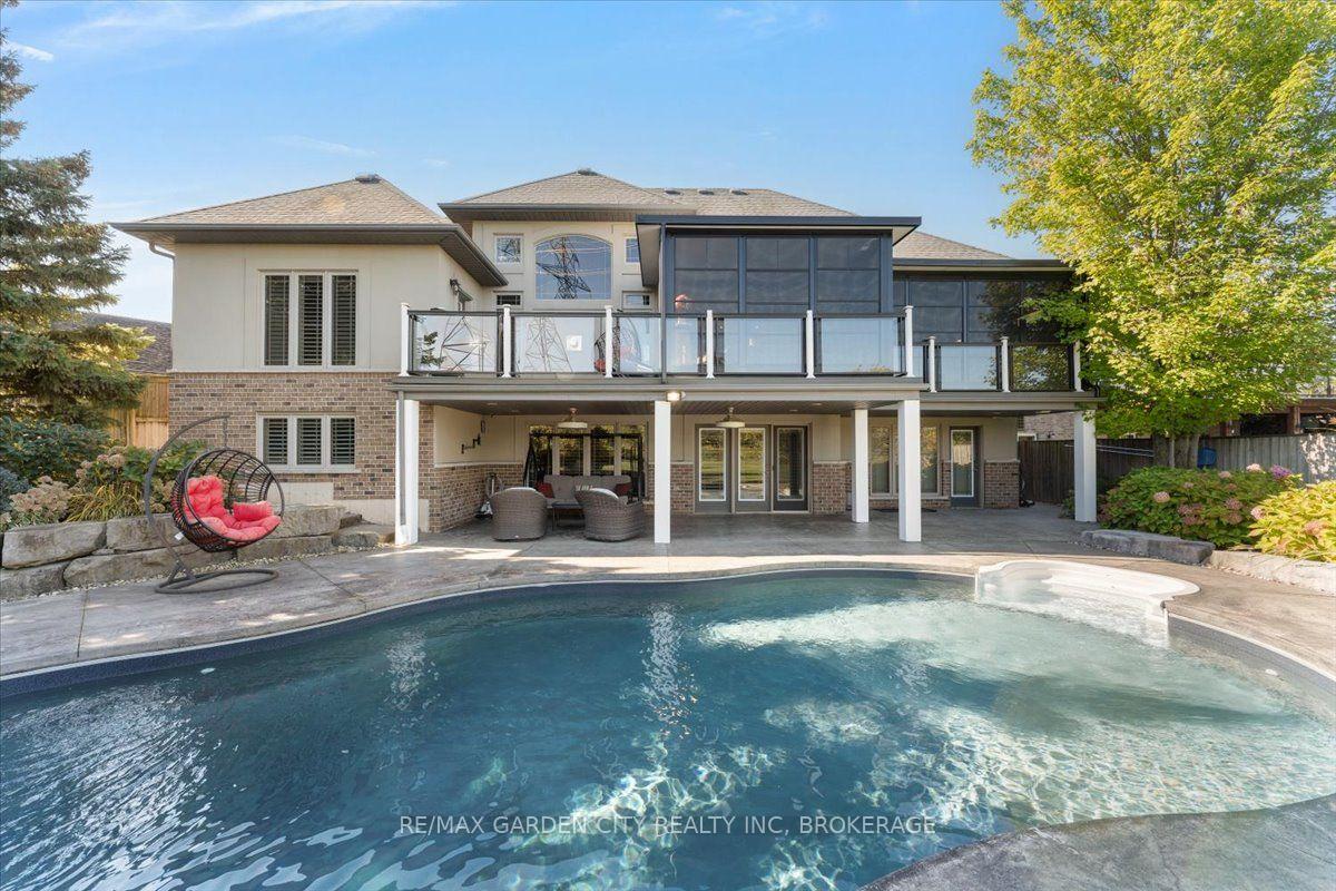 Photo 43 of 38 Addison Drive, St. Catharines, Rykert/Vansickle — HOMEH