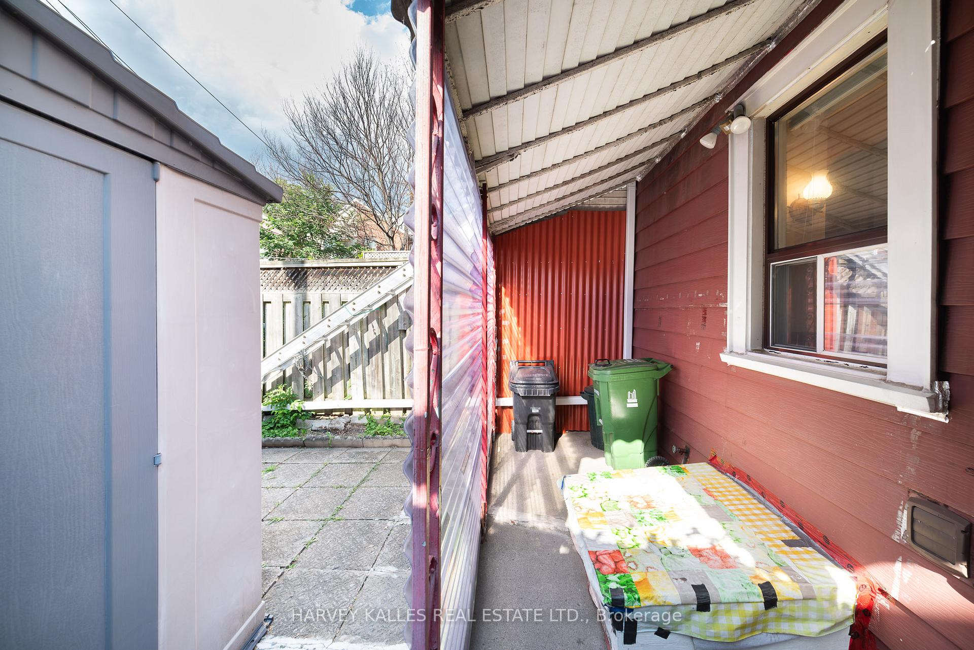 Photo 11 of 6 Crocker Avenue, Toronto, Trinity-Bellwoods — HOMEH