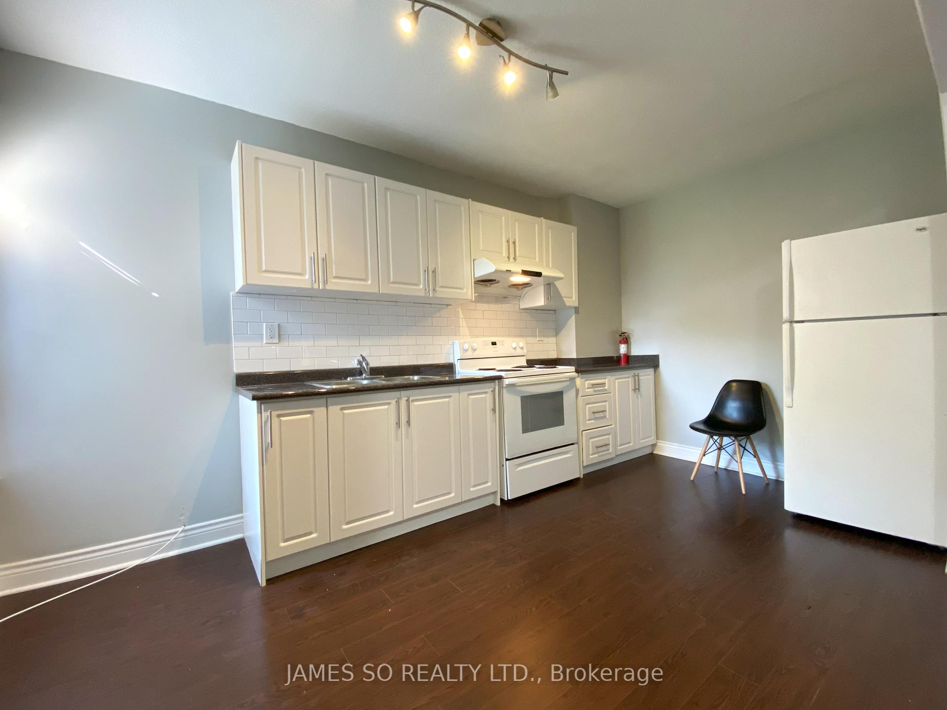 Photo 6 of Unit 2nd + 3rd Fl, 462 Pape Avenue, Toronto, North Riverdale — HOMEH