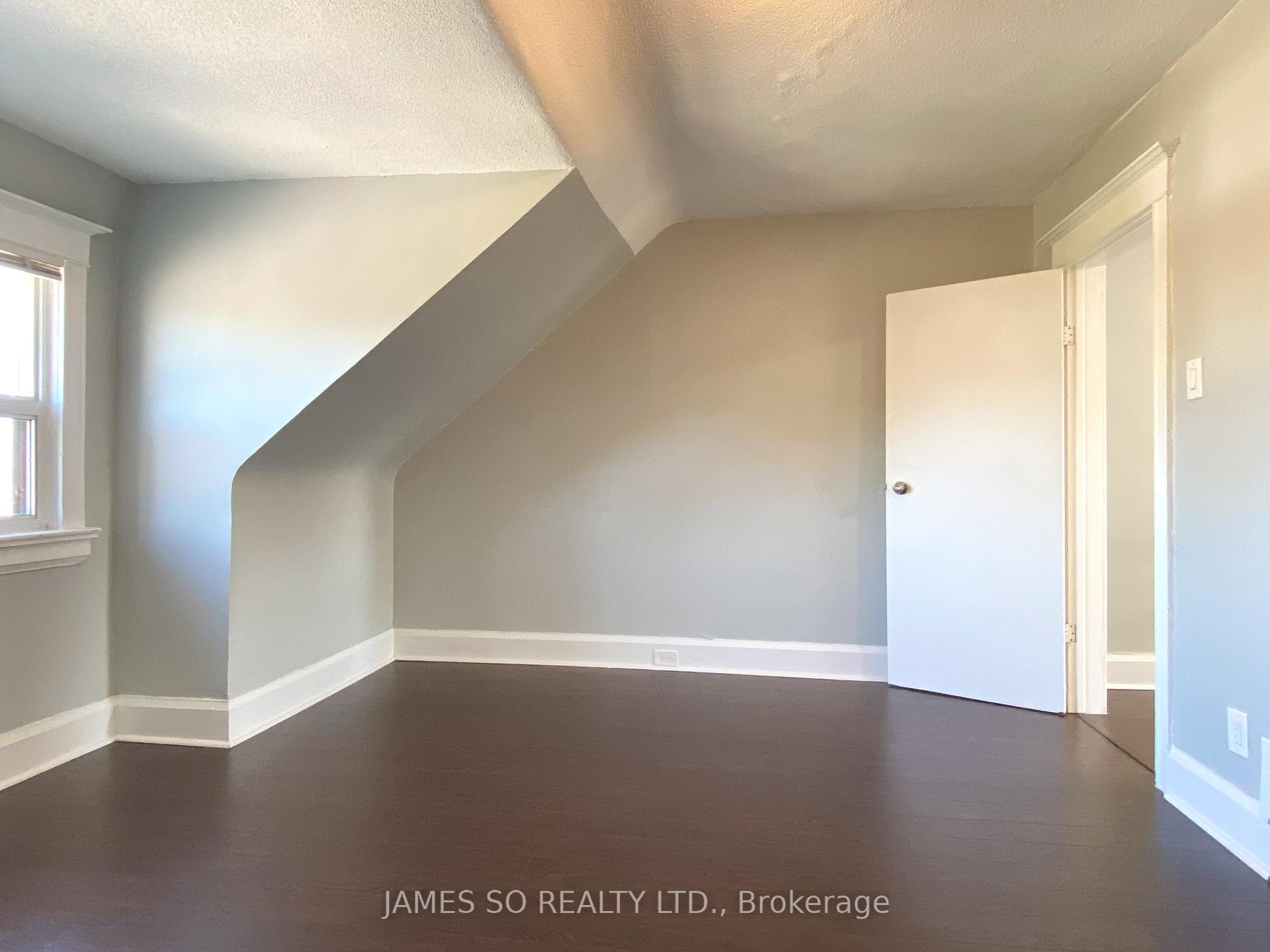 Photo 18 of Unit 2nd + 3rd Fl, 462 Pape Avenue, Toronto, North Riverdale — HOMEH