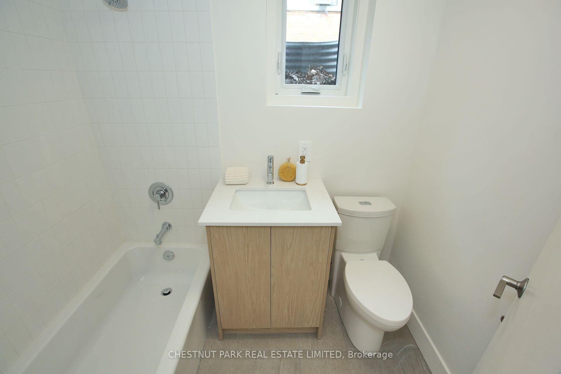 Photo 13 of Unit 1, 1476 Avenue Road, Toronto, Bedford Park-Nortown — HOMEH