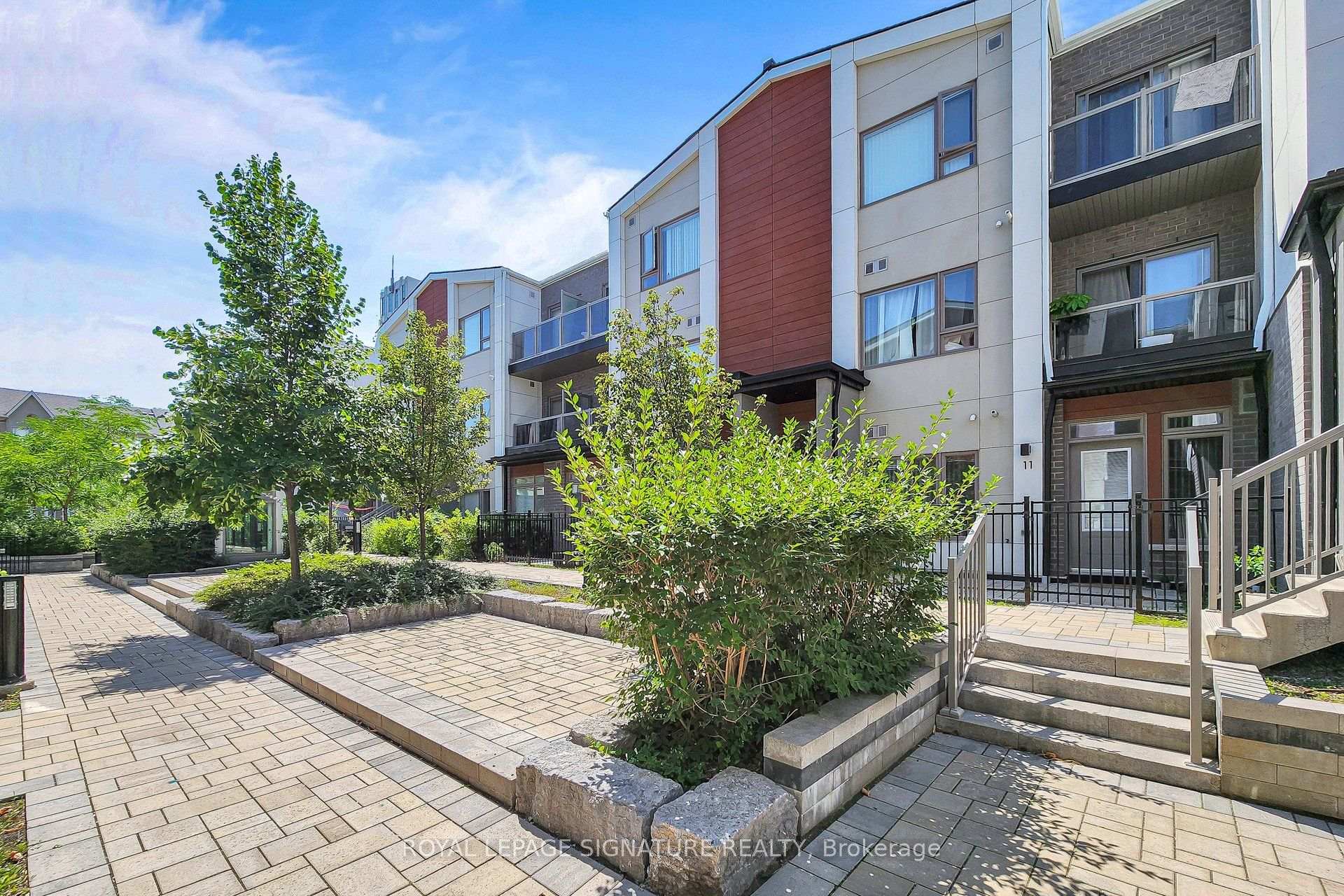 Front of Unit 11, 60 Orchid Place Drive