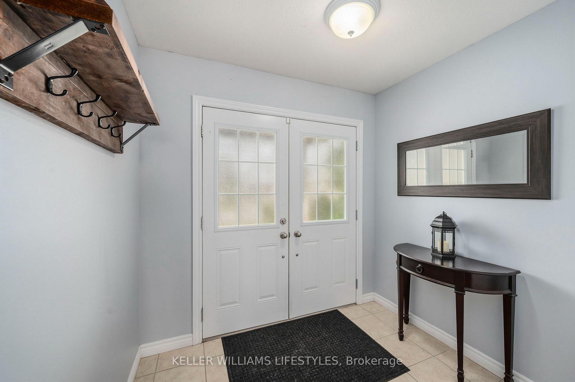 Photo 4 of 1179 Silverfox Drive, London, North S — HOMEH