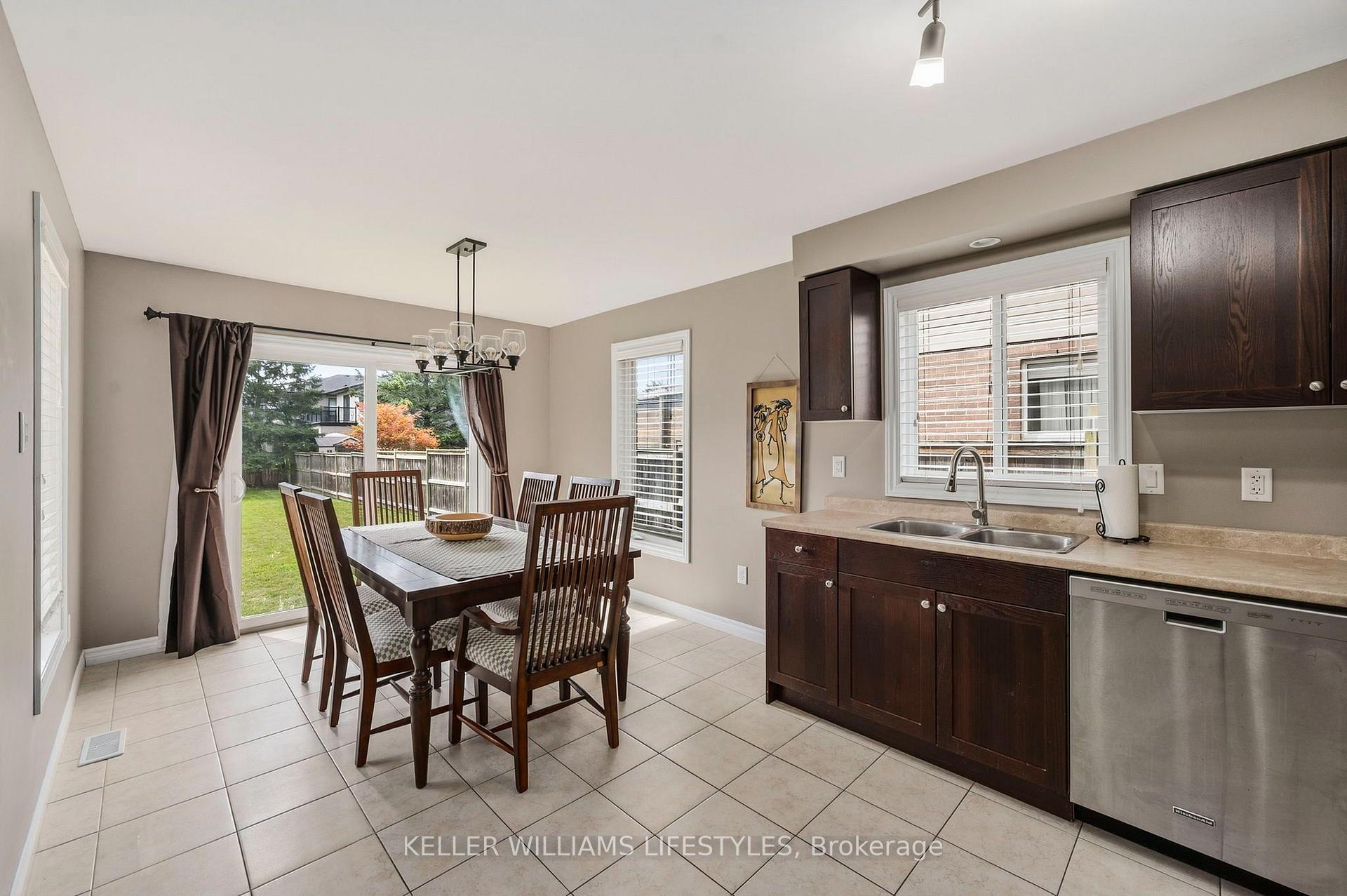 Photo 11 of 1179 Silverfox Drive, London, North S — HOMEH