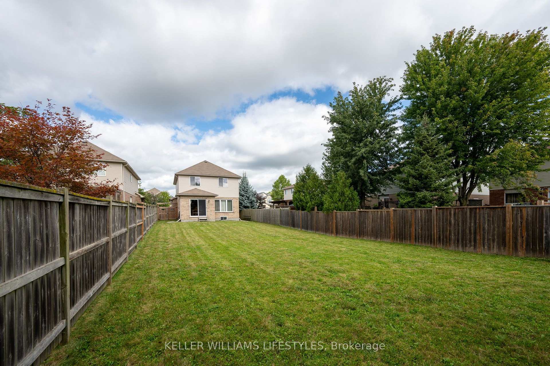 Photo 29 of 1179 Silverfox Drive, London, North S — HOMEH