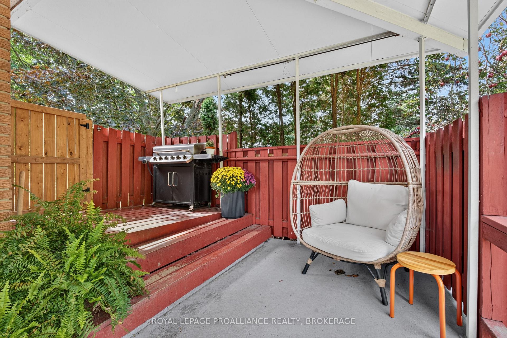 Photo 34 of 254 Gore Road, Kingston, Kingston East (Incl Barret Crt) — HOMEH