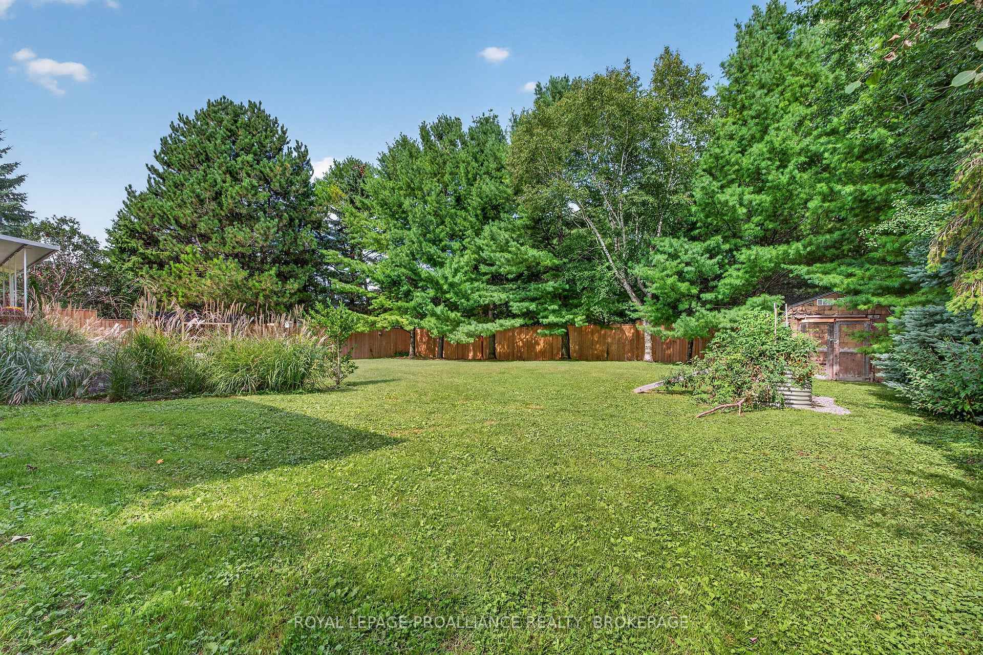 Photo 44 of 254 Gore Road, Kingston, Kingston East (Incl Barret Crt) — HOMEH