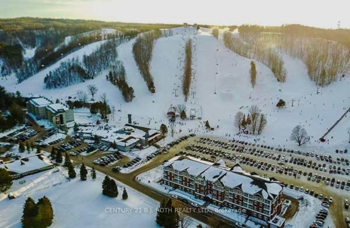 Photo 30 of Unit 107, 40 Horseshoe Boulevard, Oro-Medonte, Horseshoe Valley — HOMEH