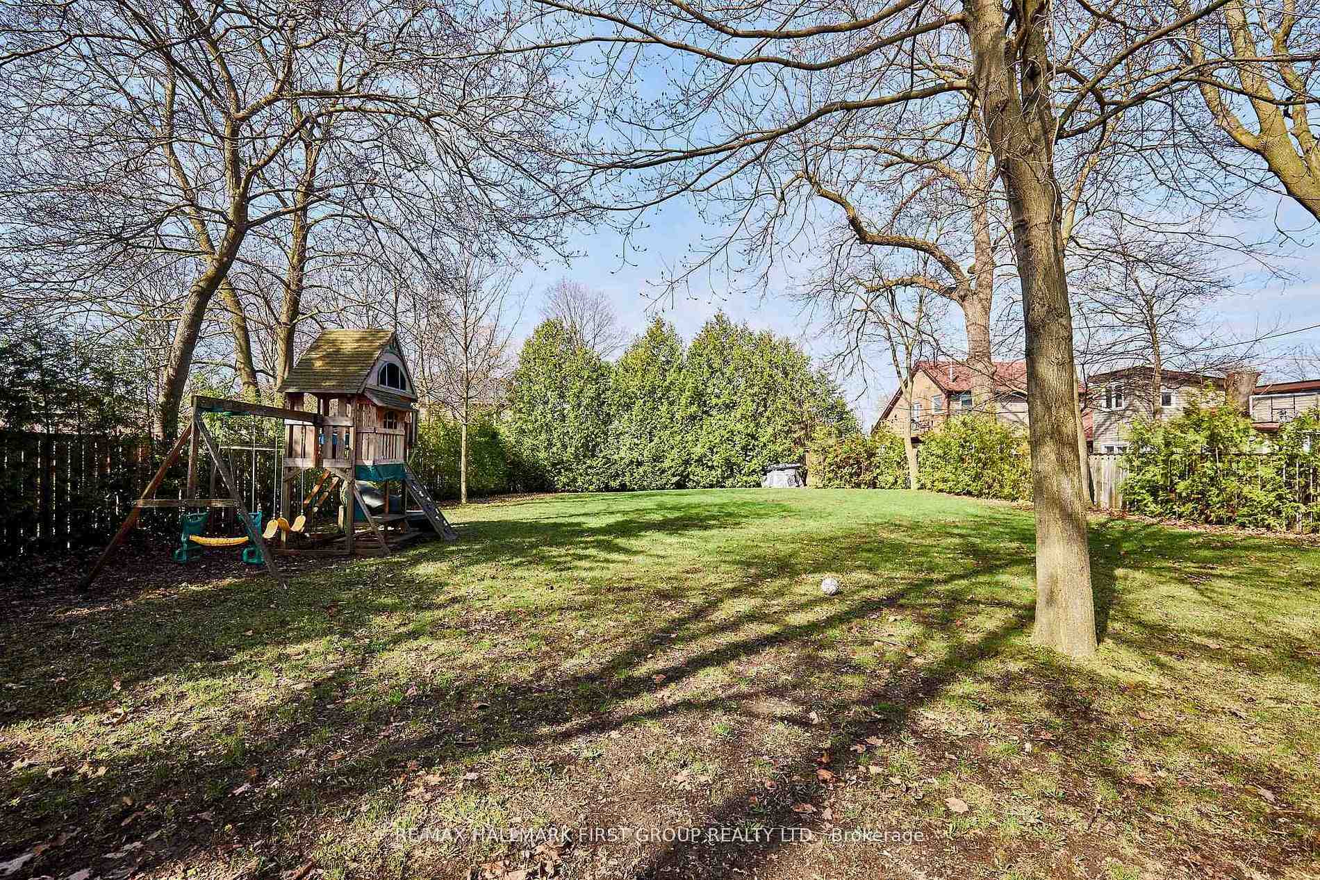 Photo 37 of 1434 Rougemount Drive, Pickering, Rougemount — HOMEH
