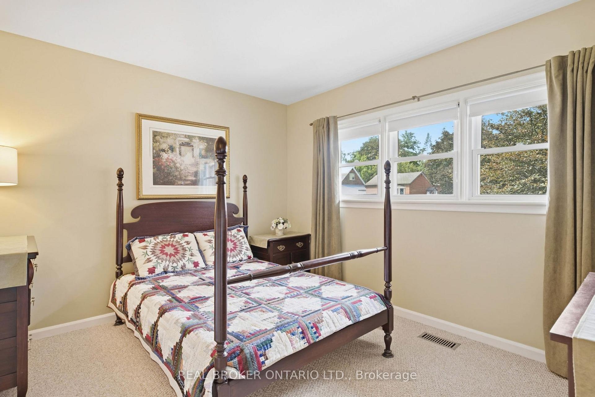 Photo 23 of 235 Blucher Street, Kitchener, Fairfield — HOMEH