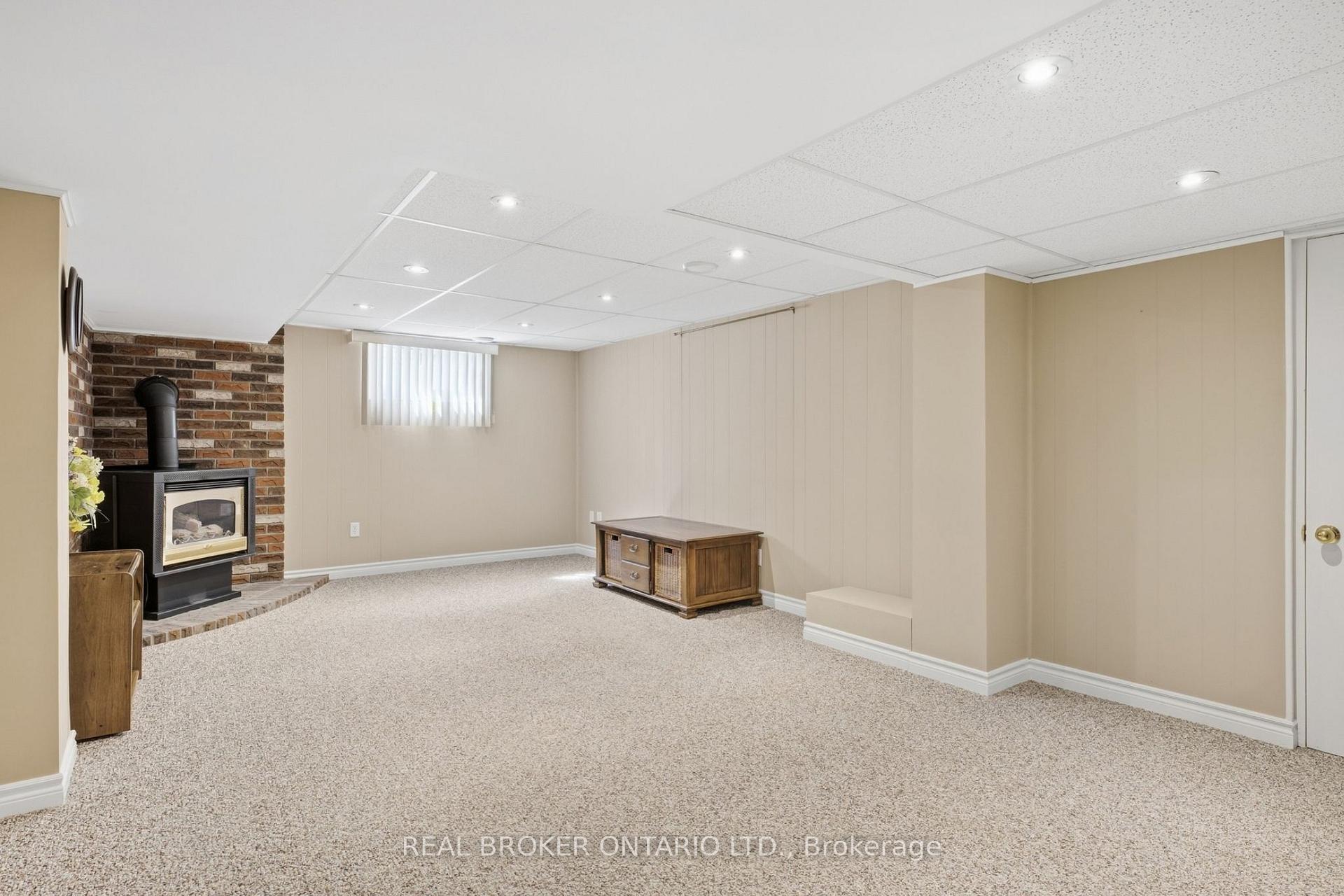 Photo 31 of 235 Blucher Street, Kitchener, Fairfield — HOMEH