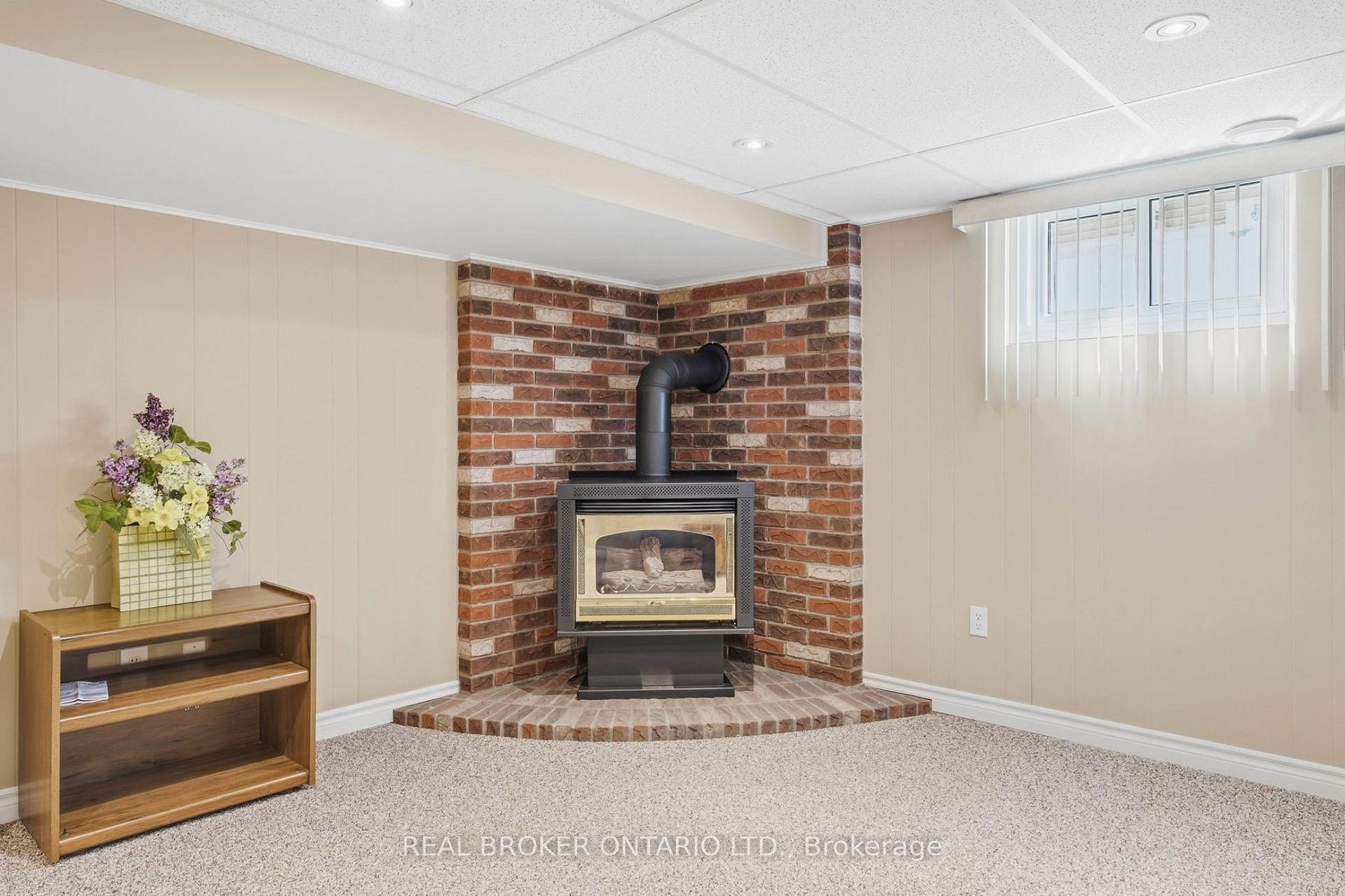 Photo 33 of 235 Blucher Street, Kitchener, Fairfield — HOMEH