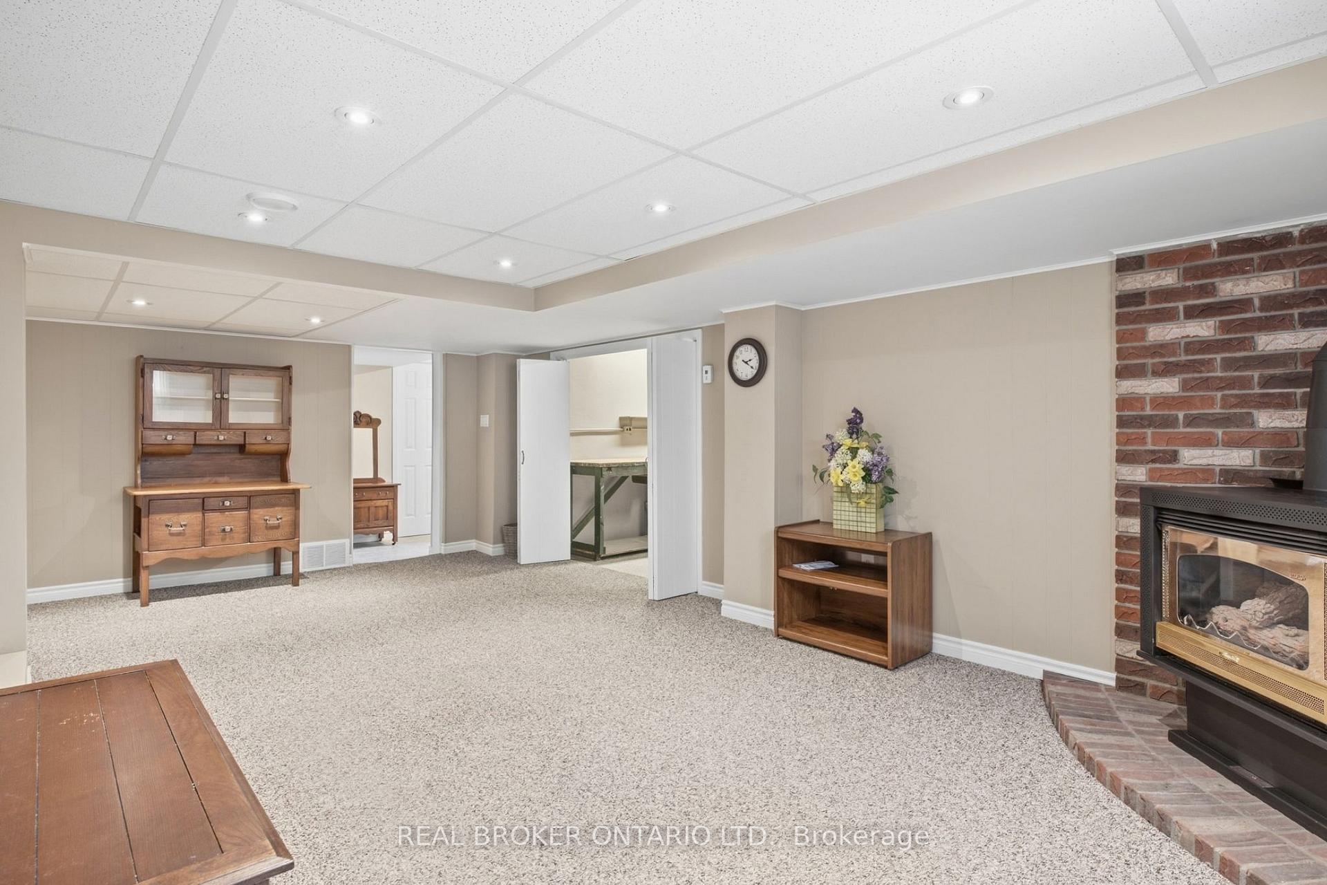 Photo 34 of 235 Blucher Street, Kitchener, Fairfield — HOMEH