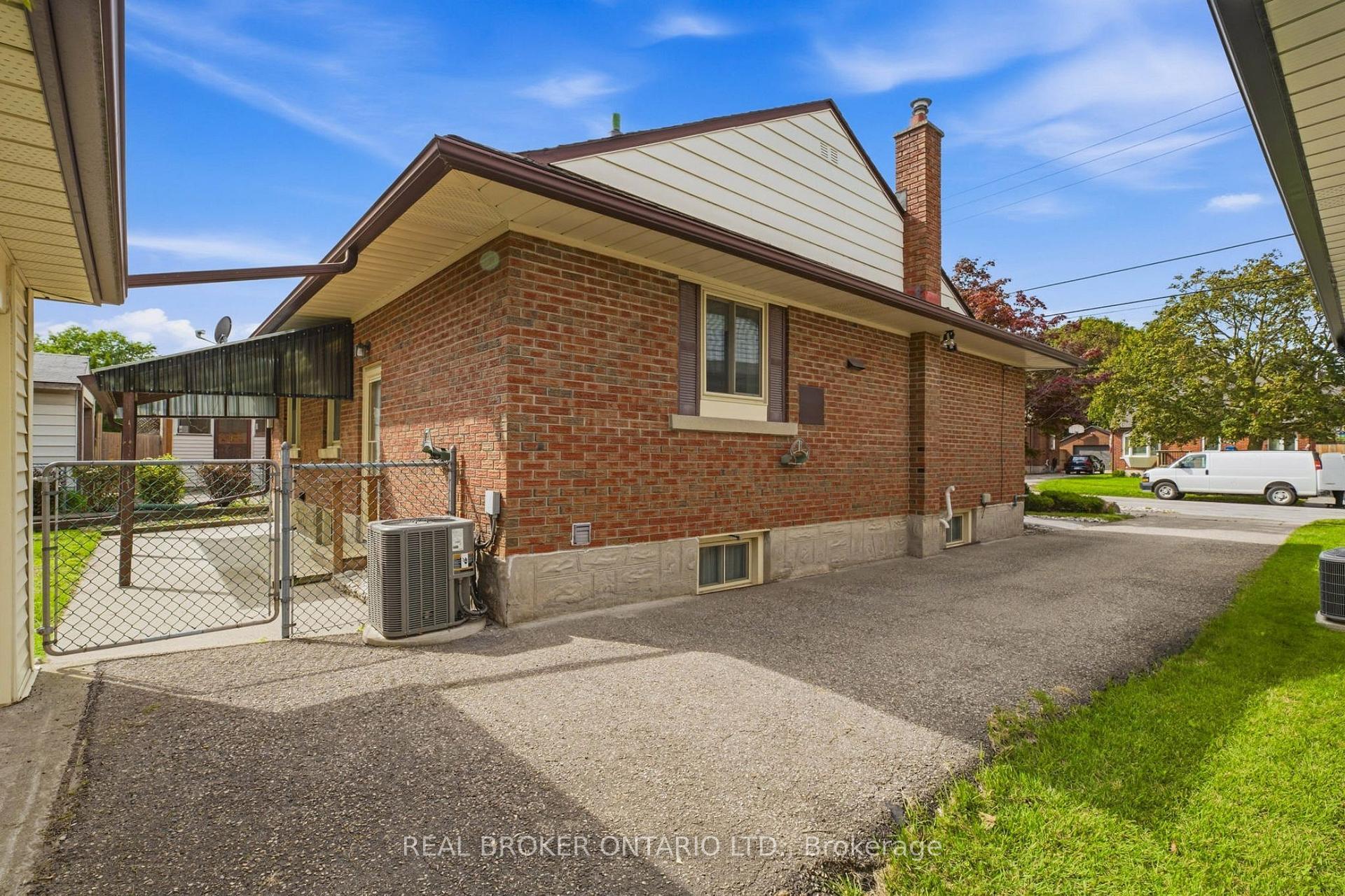 Photo 40 of 235 Blucher Street, Kitchener, Fairfield — HOMEH