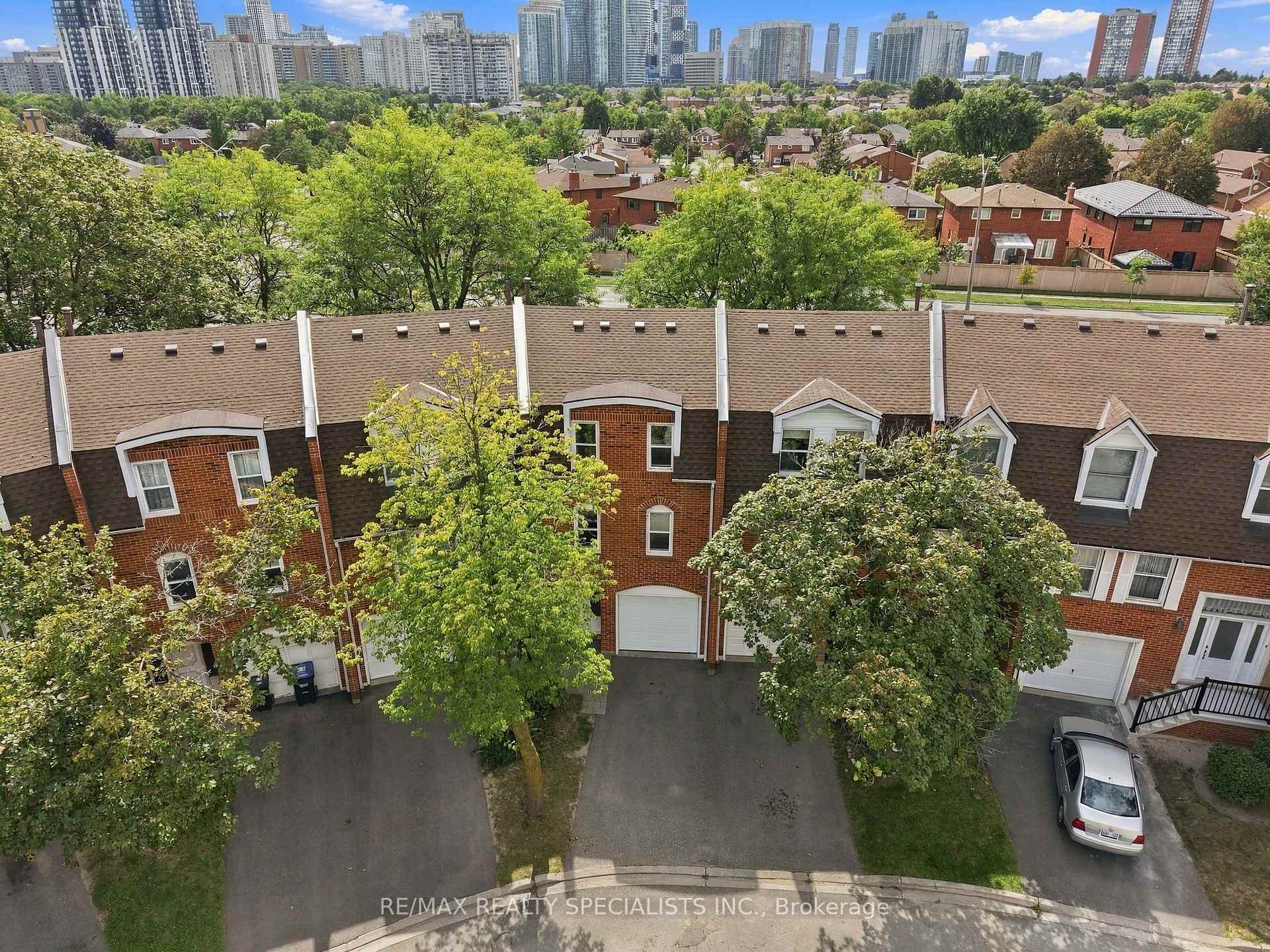 Photo 3 of Unit 117, 333 Meadows Boulevard, Mississauga, Rathwood — HOMEH