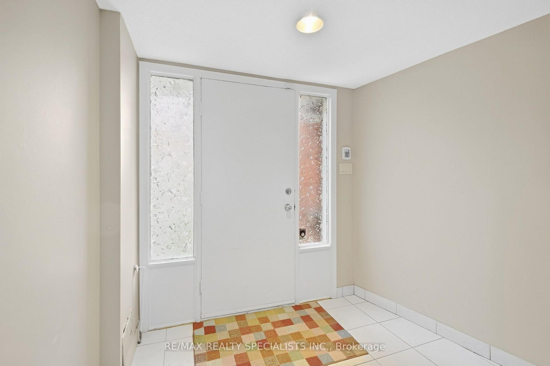 Photo 5 of Unit 117, 333 Meadows Boulevard, Mississauga, Rathwood — HOMEH