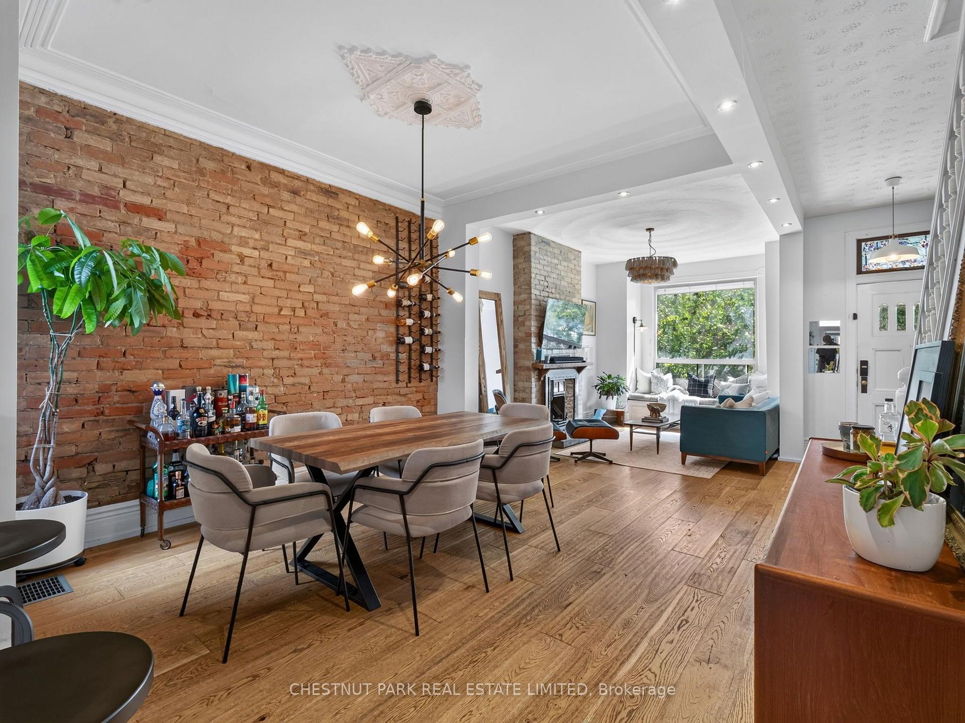 Photo 13 of 28 Robinson Street, Toronto, Trinity-Bellwoods — HOMEH