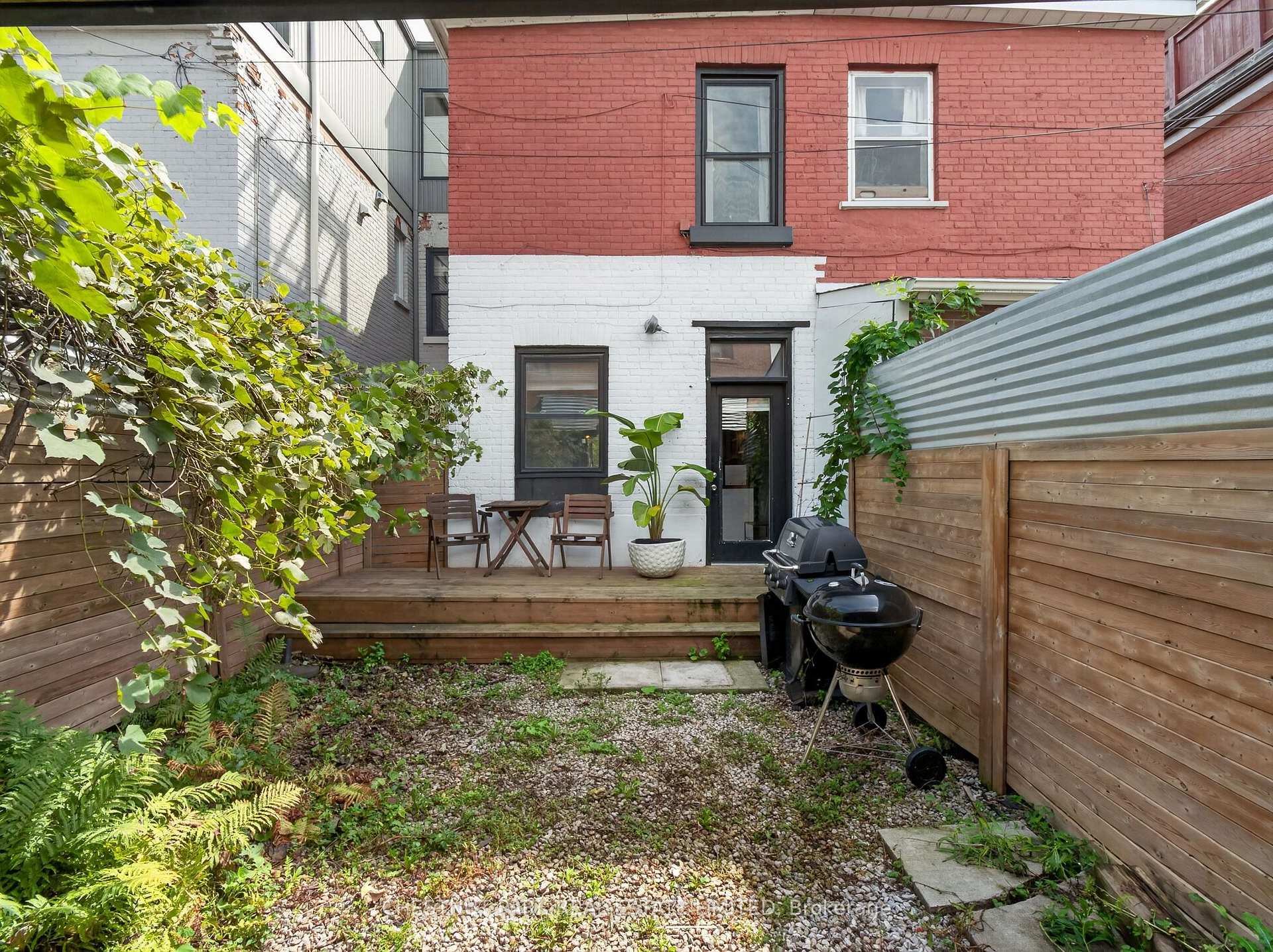 Photo 37 of 28 Robinson Street, Toronto, Trinity-Bellwoods — HOMEH
