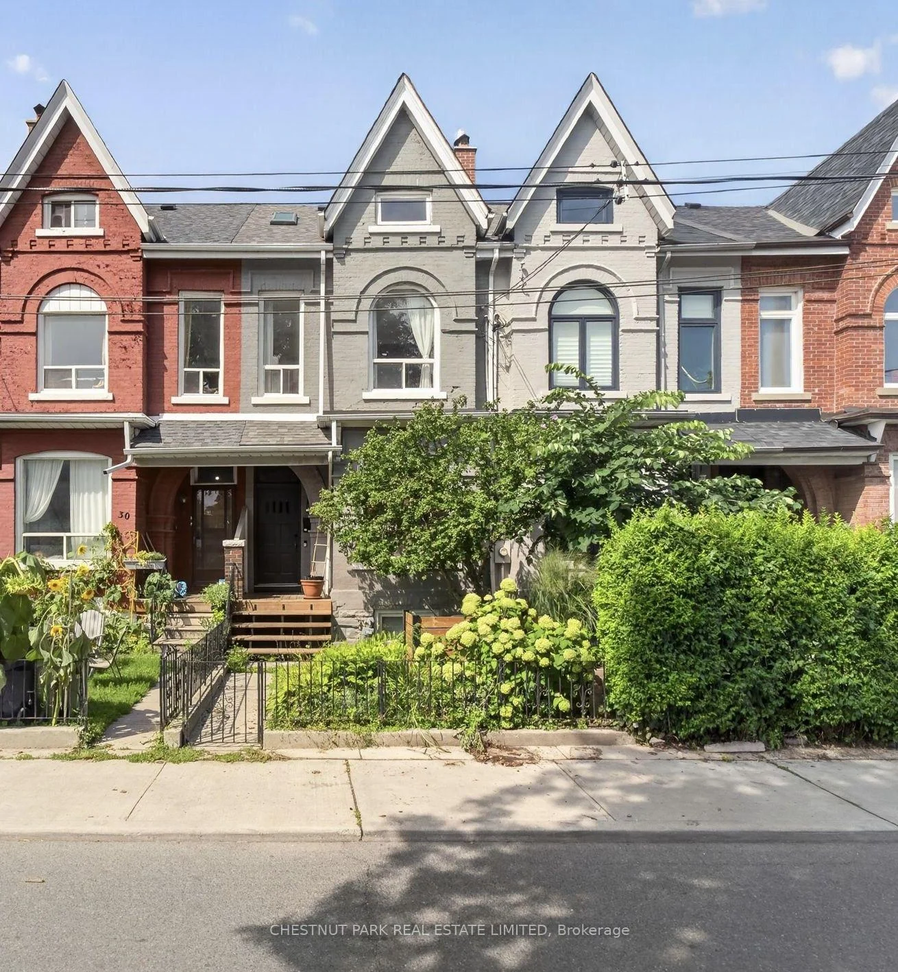 Photo 2 of 28 Robinson Street, Toronto, Trinity-Bellwoods — HOMEH
