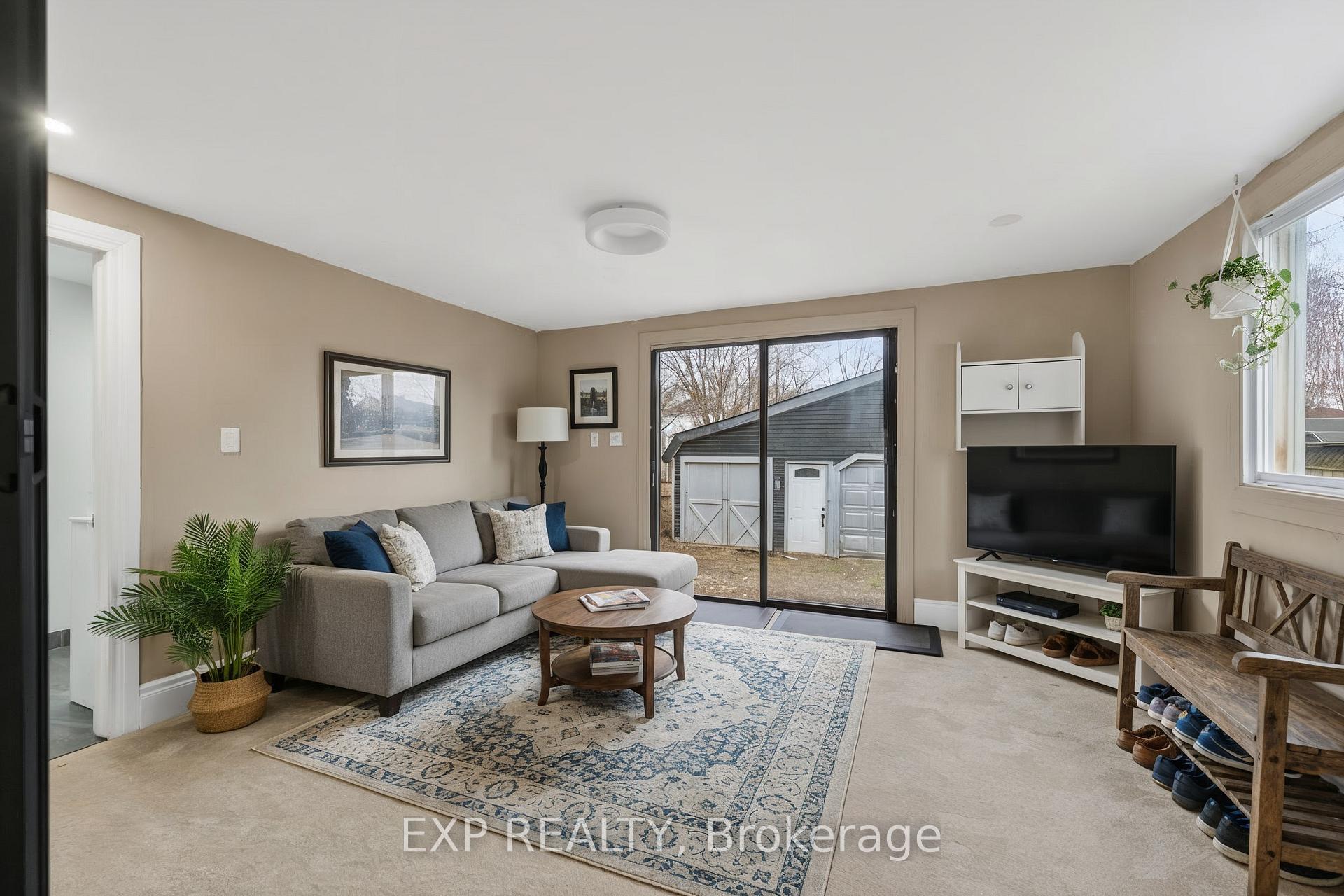 Photo 5 of 4576 Fourth Avenue, Niagara Falls, Cherrywood — HOMEH