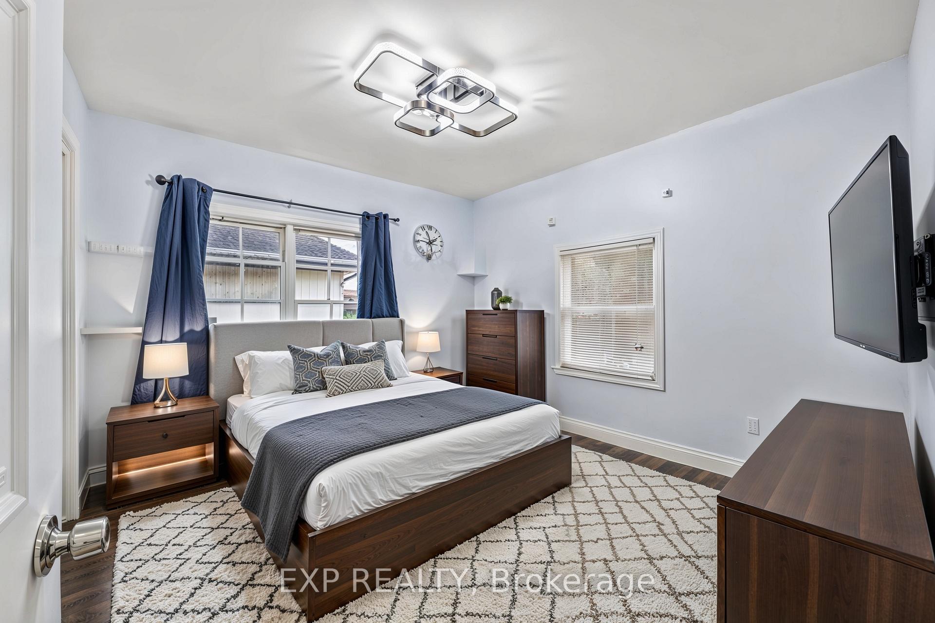 Photo 11 of 4576 Fourth Avenue, Niagara Falls, Cherrywood — HOMEH