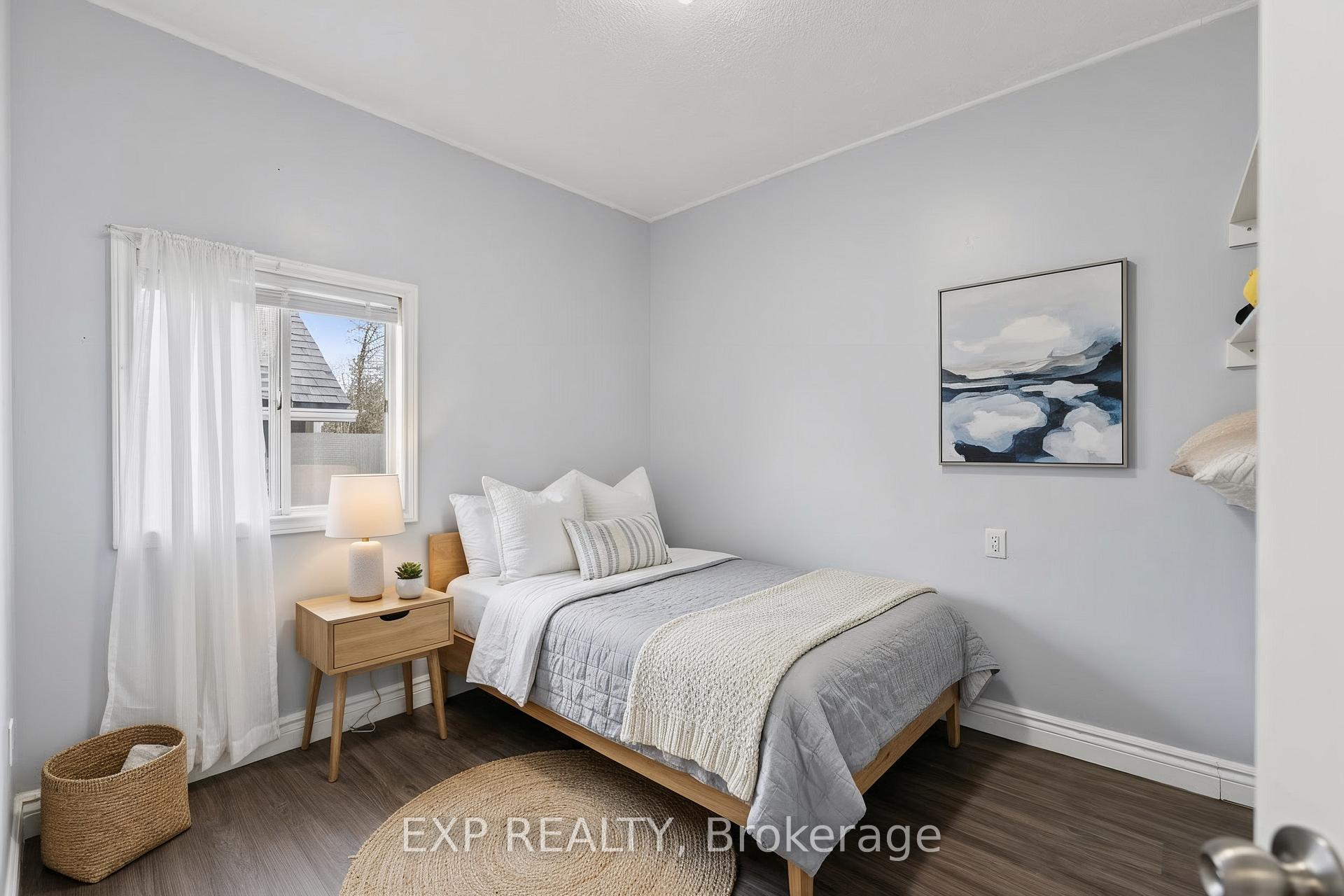 Photo 15 of 4576 Fourth Avenue, Niagara Falls, Cherrywood — HOMEH