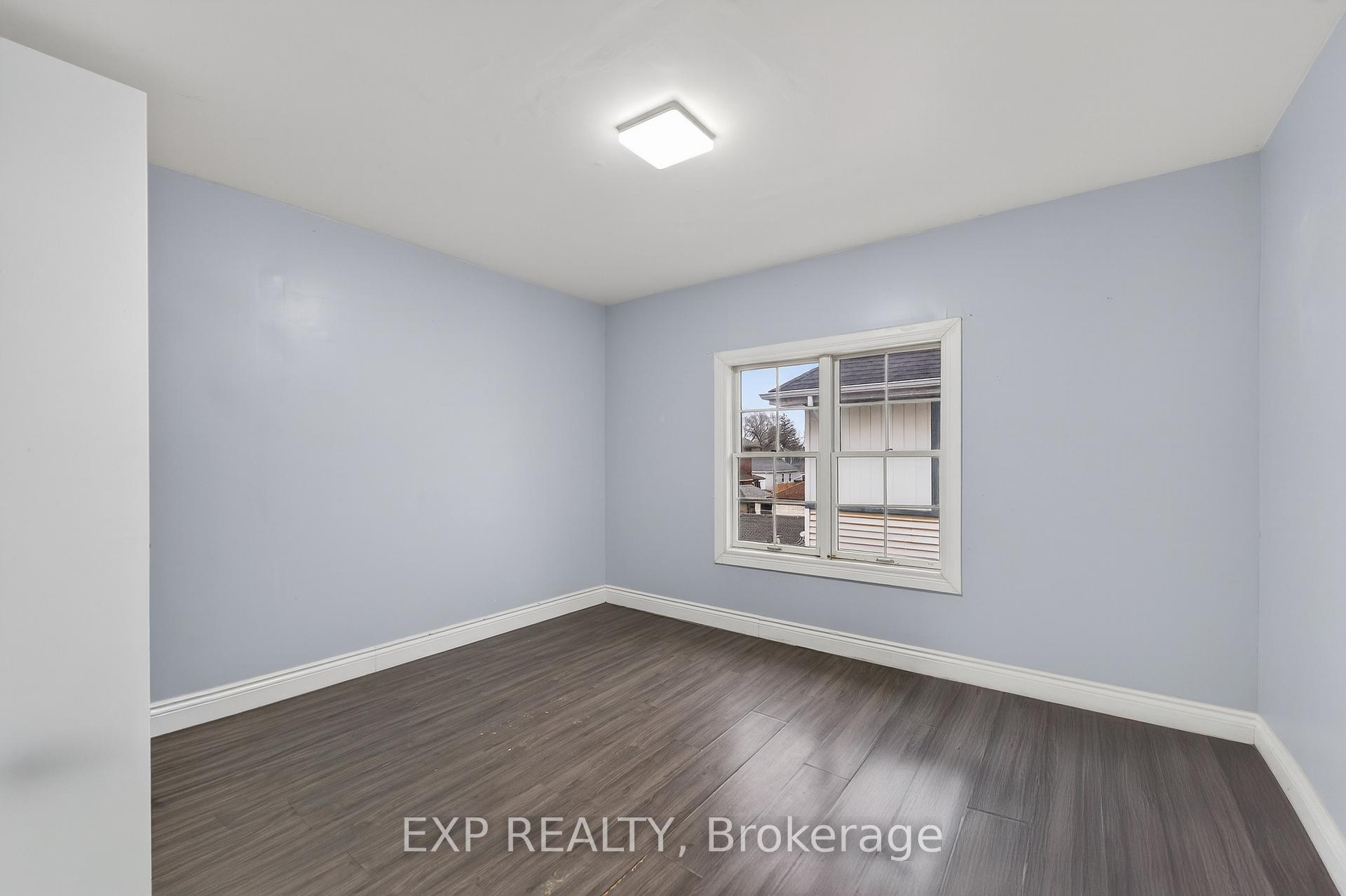 Photo 16 of 4576 Fourth Avenue, Niagara Falls, Cherrywood — HOMEH