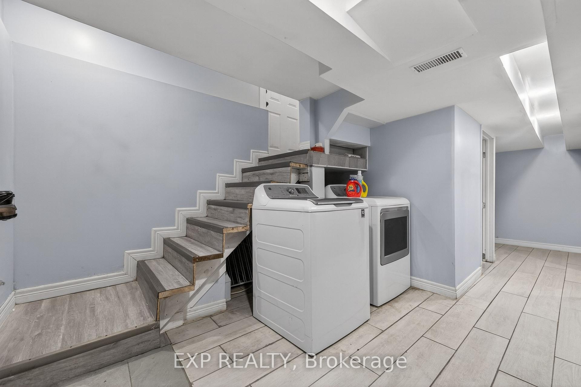 Photo 28 of 4576 Fourth Avenue, Niagara Falls, Cherrywood — HOMEH
