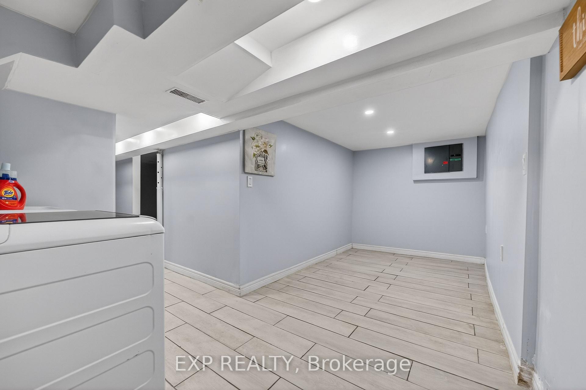 Photo 29 of 4576 Fourth Avenue, Niagara Falls, Cherrywood — HOMEH