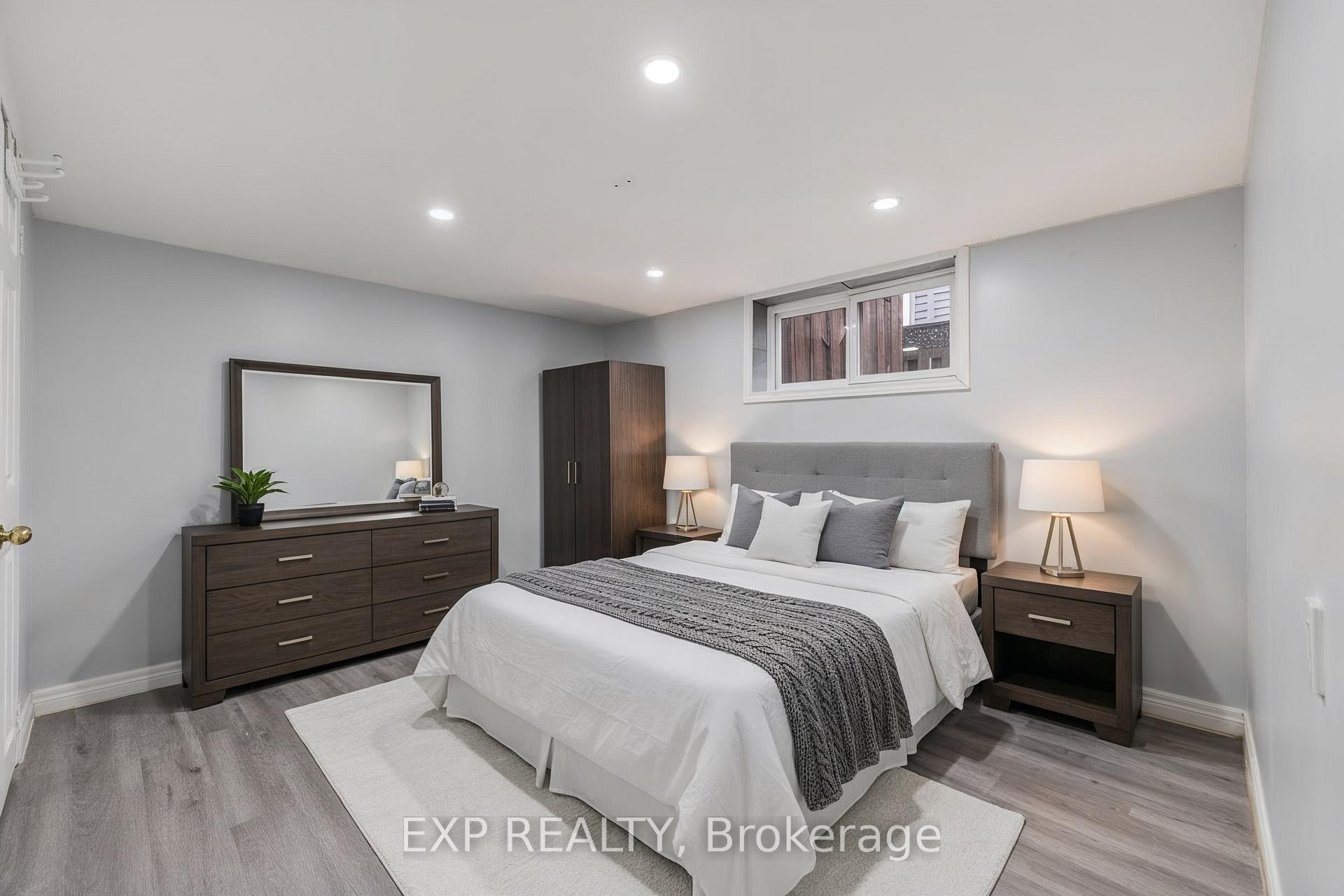 Photo 32 of 4576 Fourth Avenue, Niagara Falls, Cherrywood — HOMEH