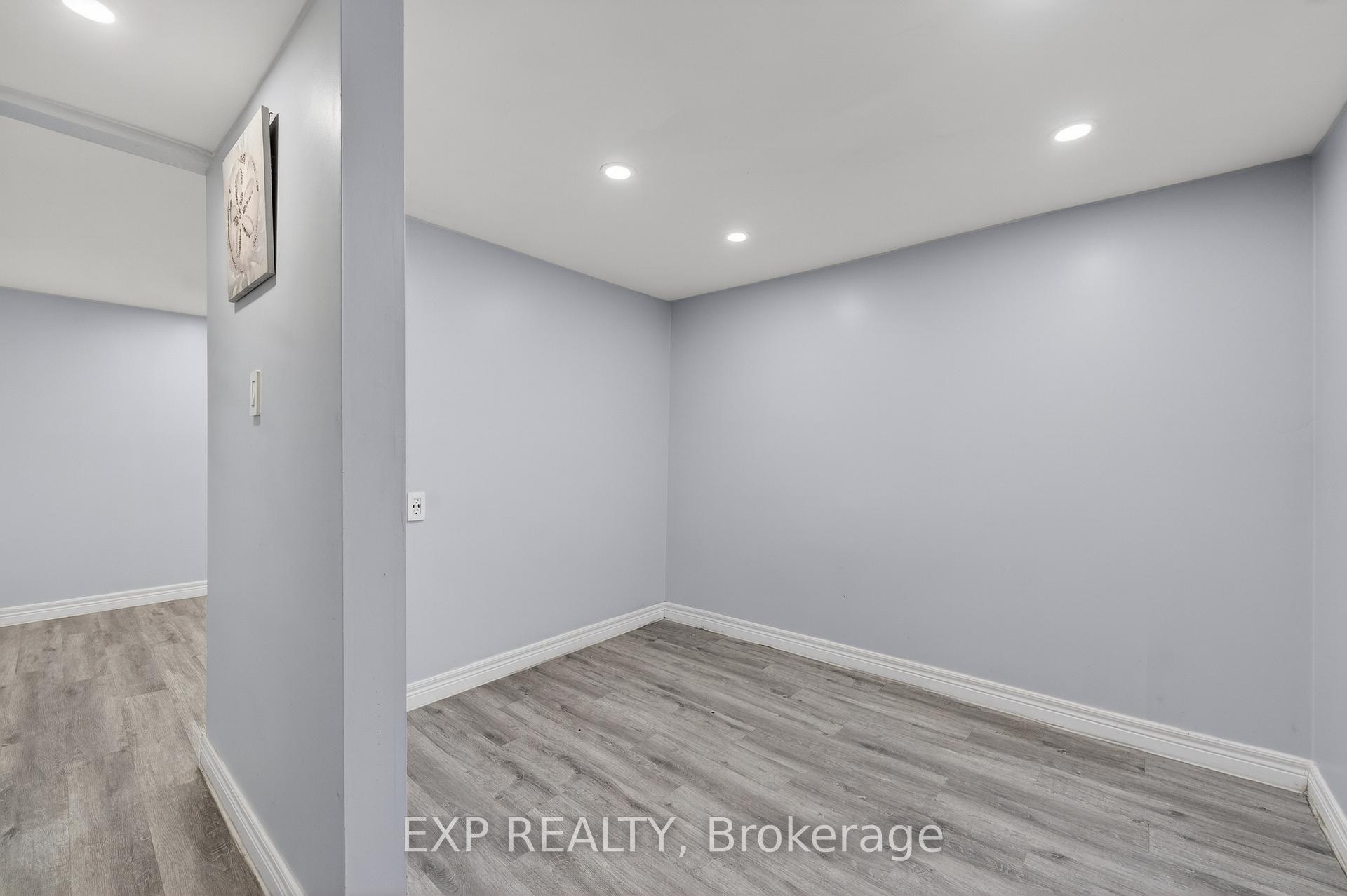 Photo 34 of 4576 Fourth Avenue, Niagara Falls, Cherrywood — HOMEH