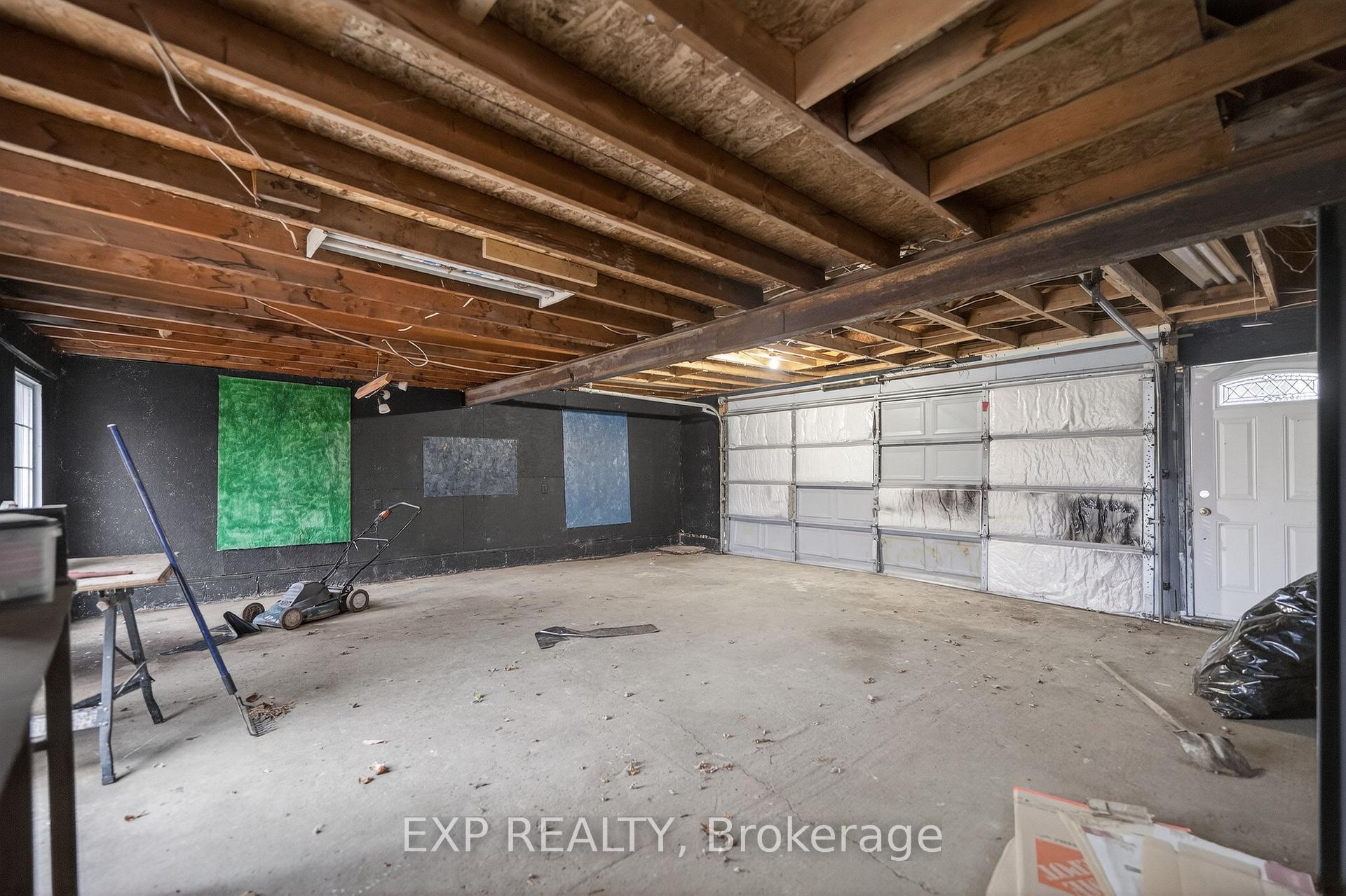 Photo 38 of 4576 Fourth Avenue, Niagara Falls, Cherrywood — HOMEH