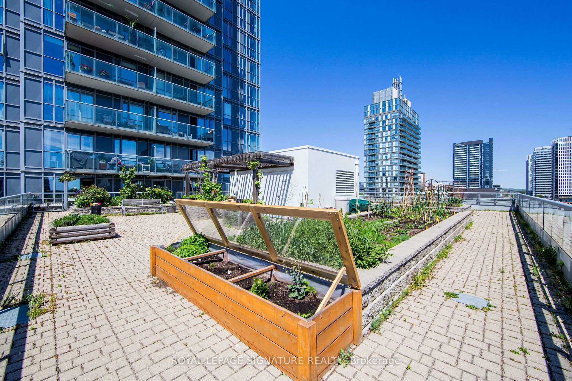 Photo 27 of Unit 1007, 25 Cole Street, Toronto, Regent Park — HOMEH