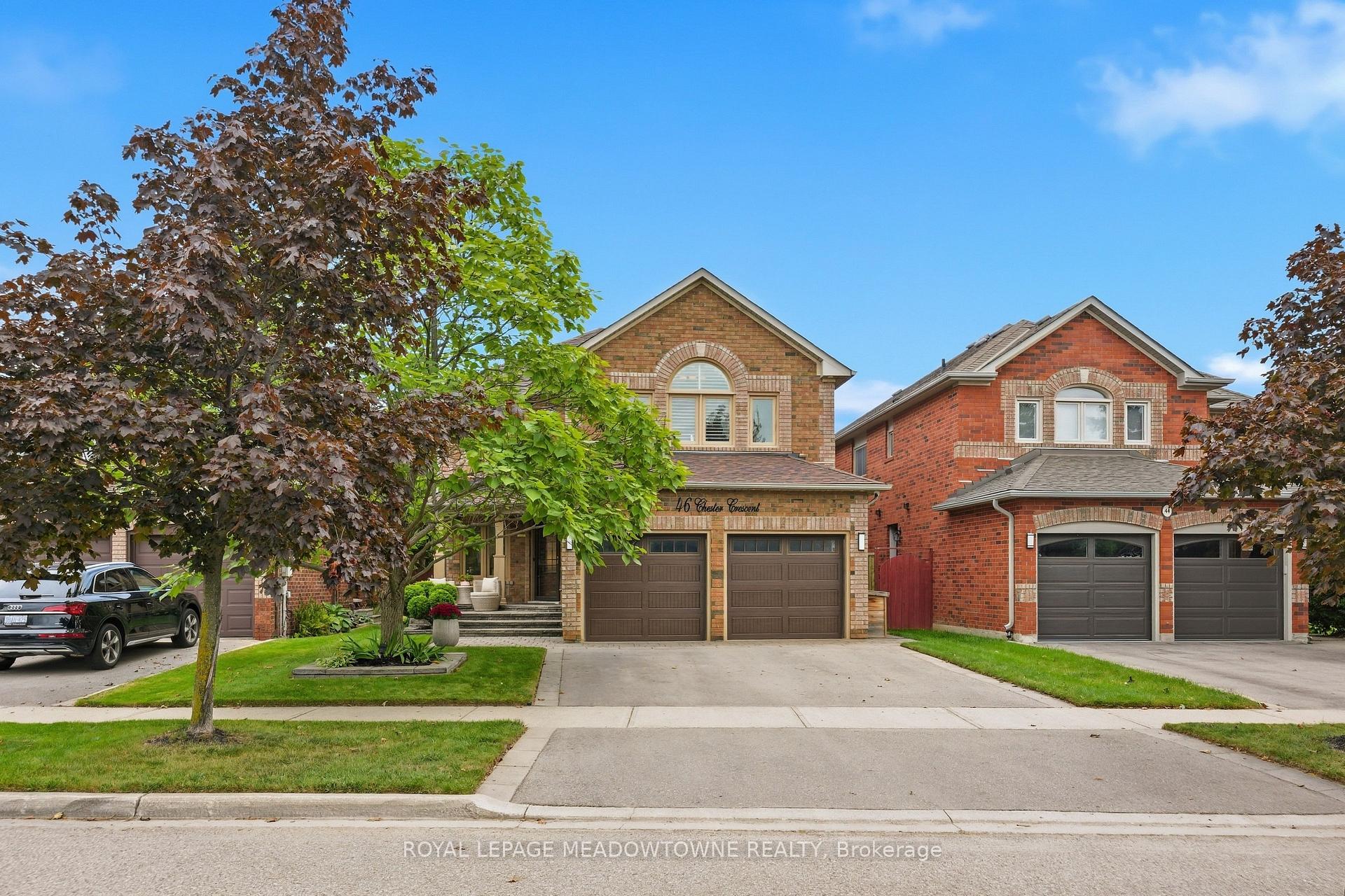 Photo 2 of 46 Chester Crescent, Halton Hills, Georgetown — HOMEH
