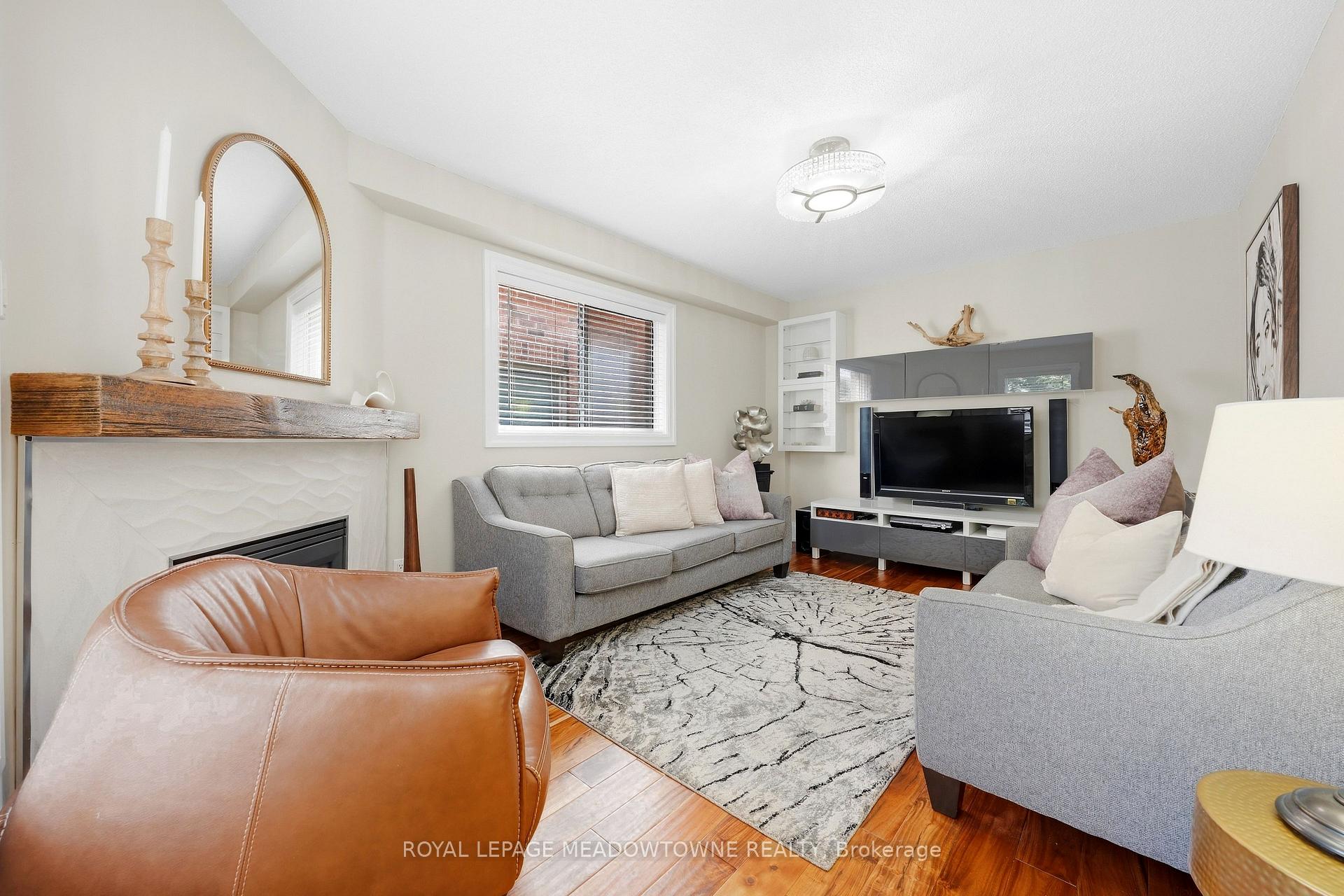 Photo 19 of 46 Chester Crescent, Halton Hills, Georgetown — HOMEH