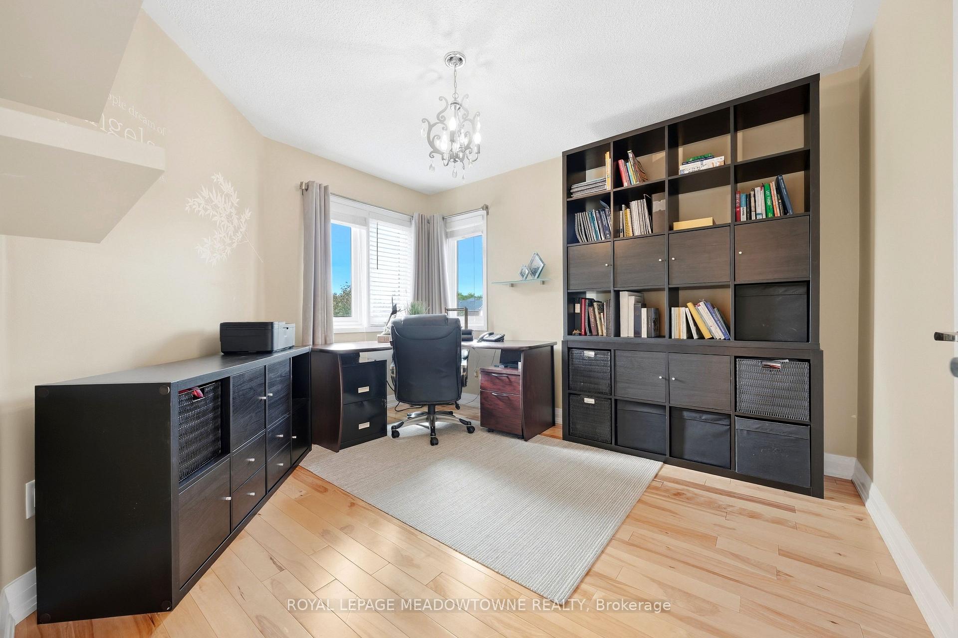 Photo 32 of 46 Chester Crescent, Halton Hills, Georgetown — HOMEH