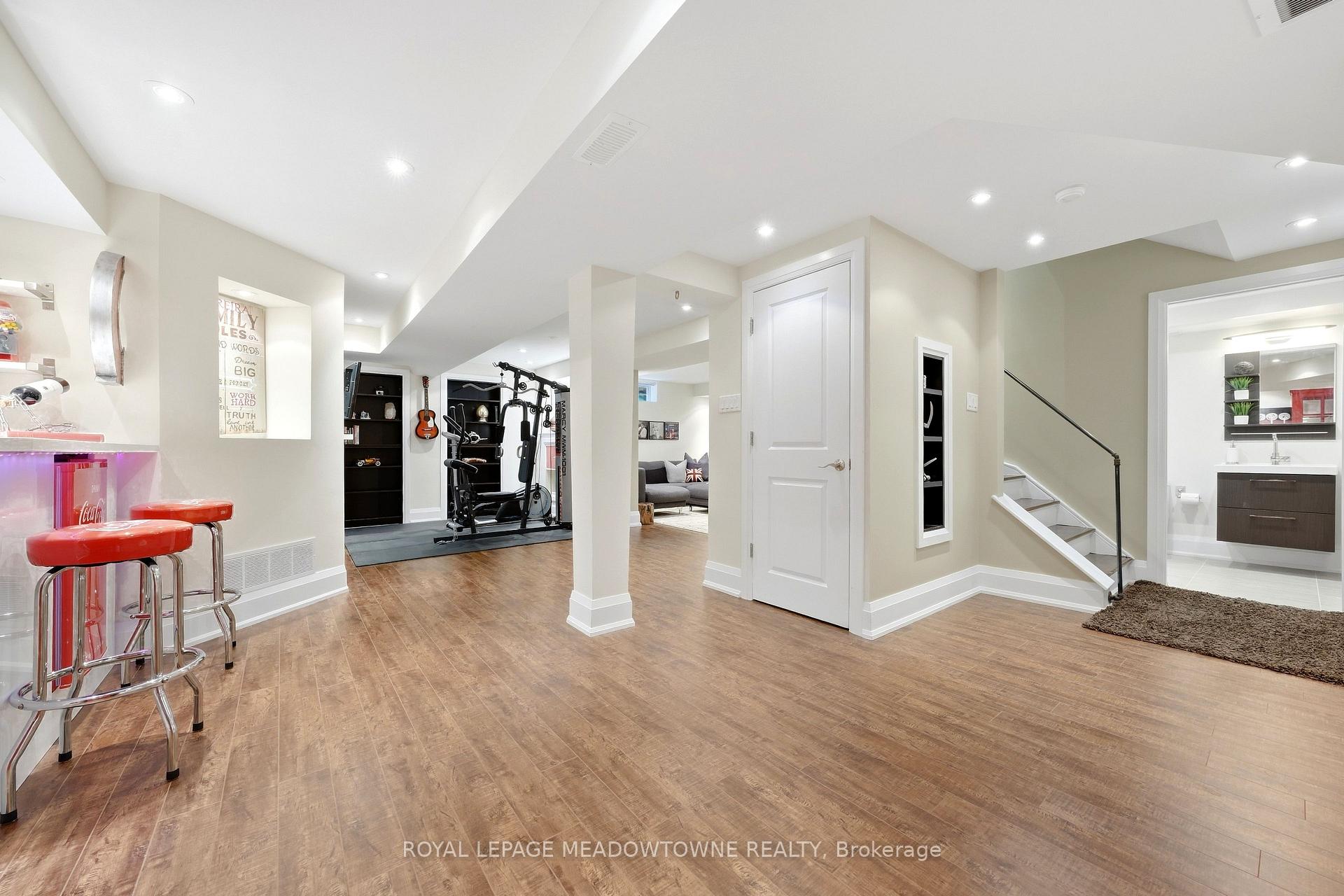 Photo 39 of 46 Chester Crescent, Halton Hills, Georgetown — HOMEH