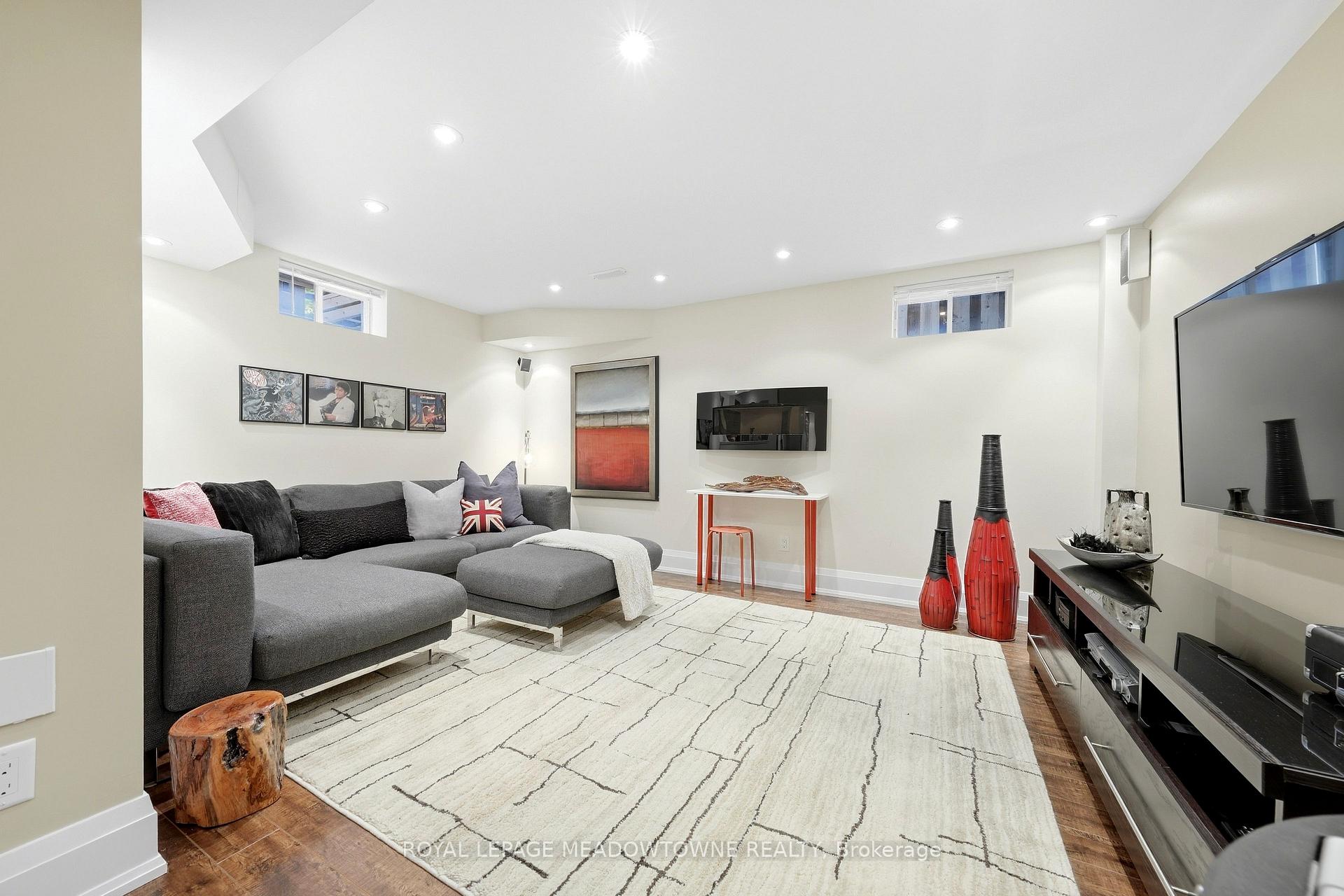 Photo 42 of 46 Chester Crescent, Halton Hills, Georgetown — HOMEH